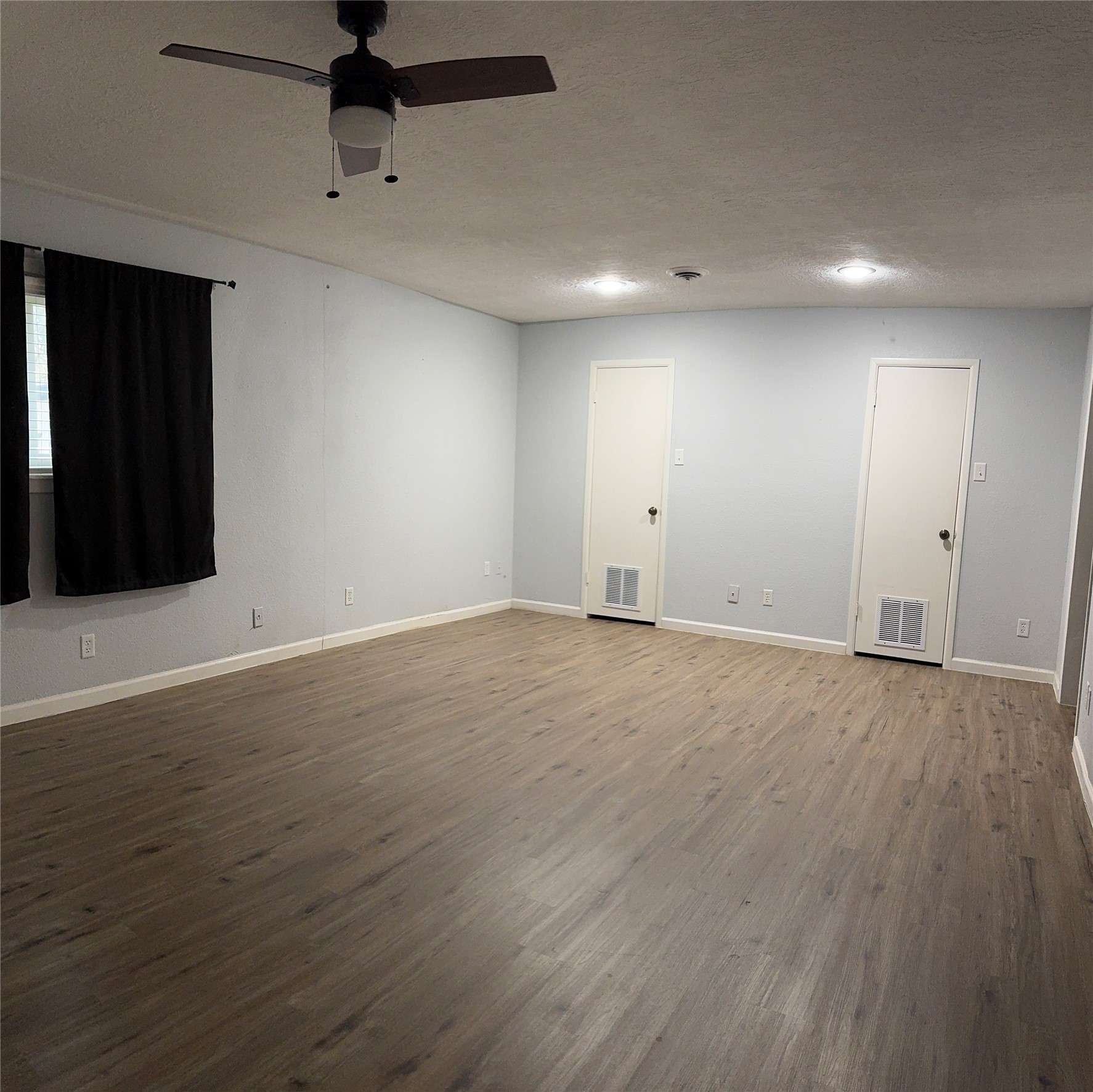 211 Van Winkle Street Property Photo 4
