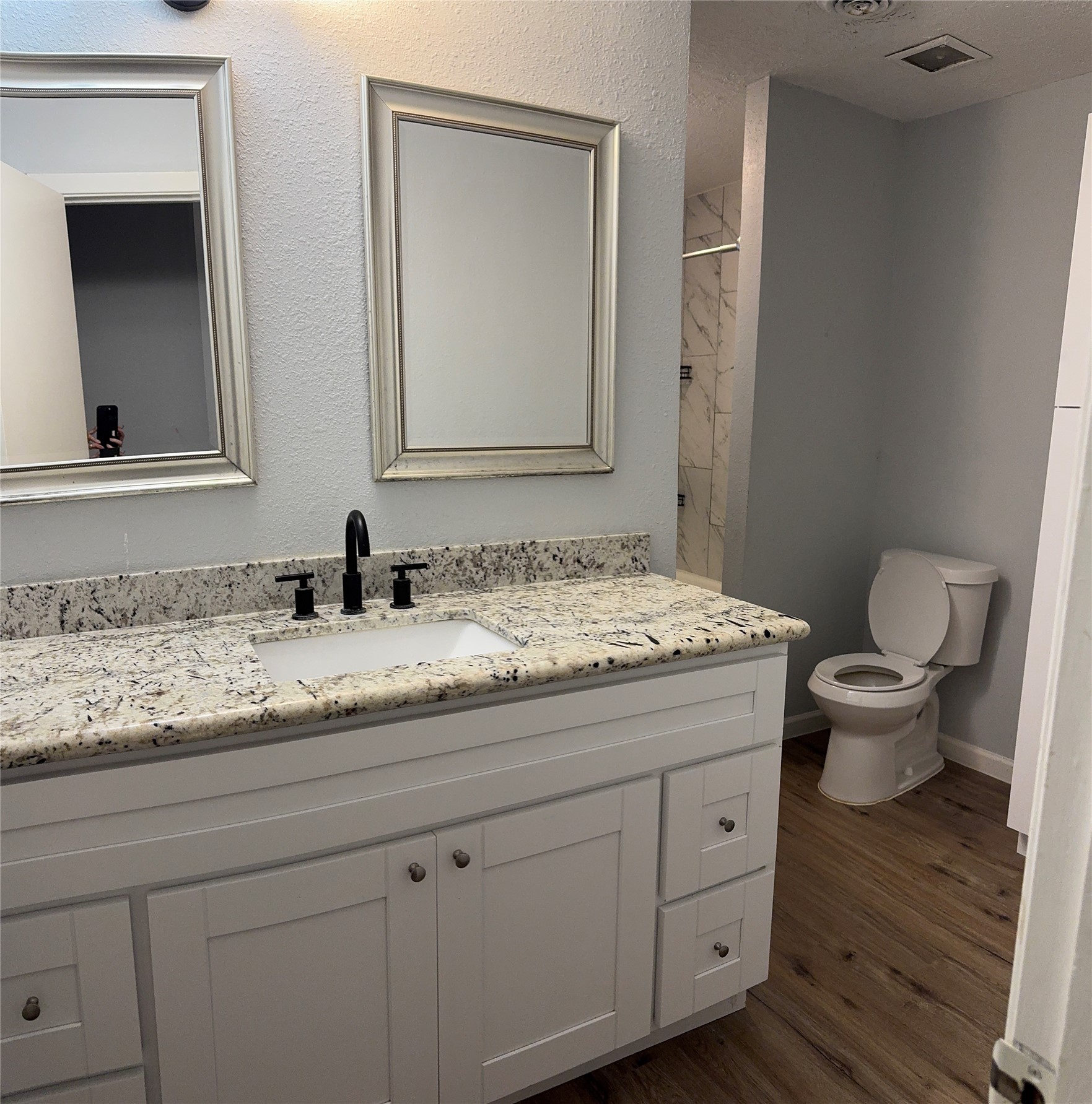 211 Van Winkle Street Property Photo 9