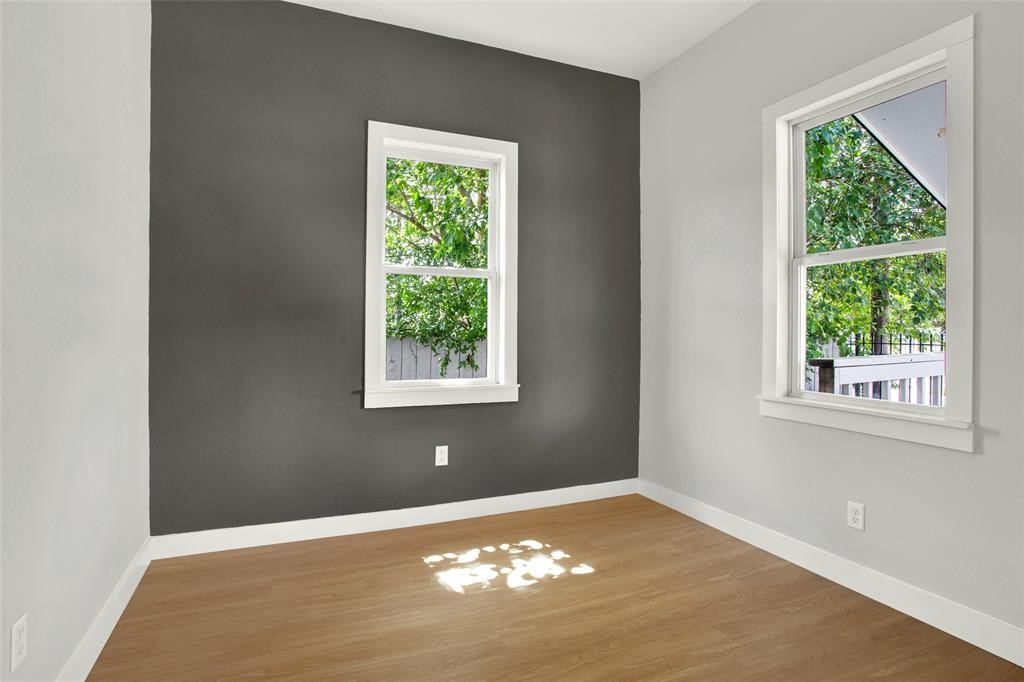 410 Bolden Street Street Property Photo 4