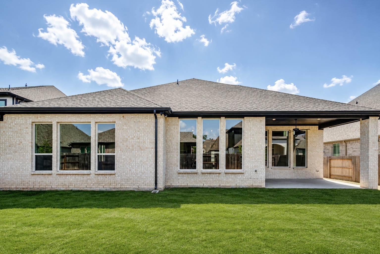 4834 Parkgate Avenue Property Photo 47