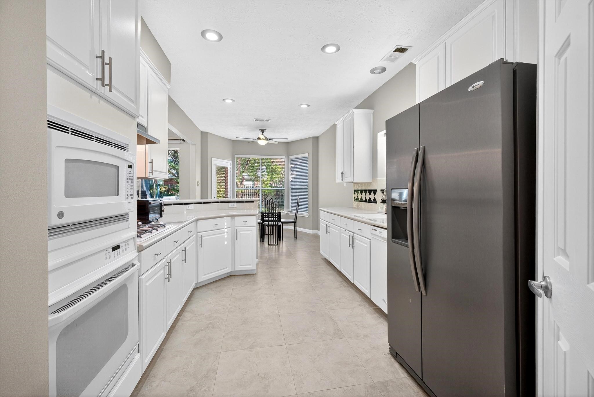 18502 Berry Leaf Court Property Photo 8