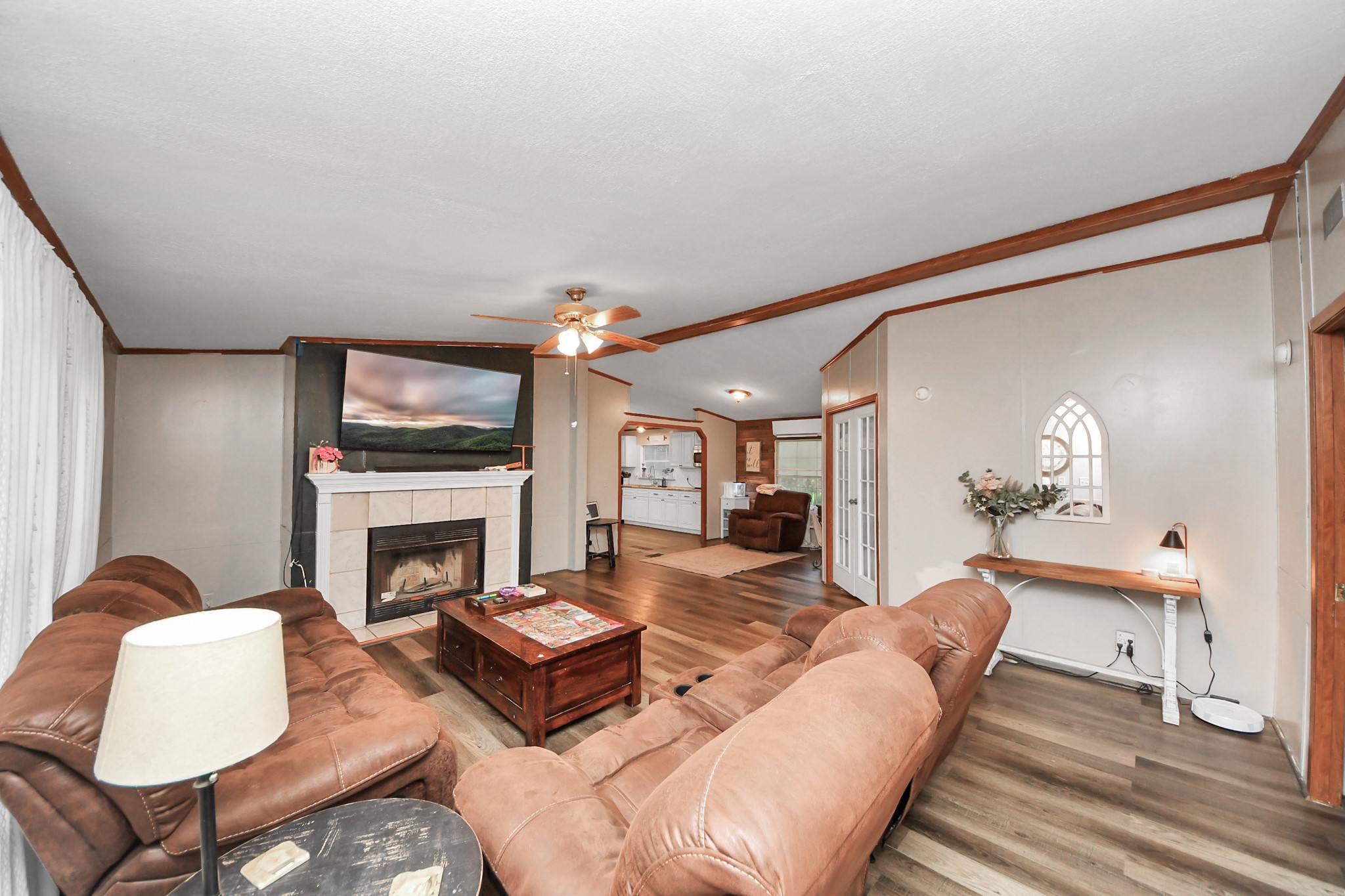 15713 Hinkel Road Property Photo 2