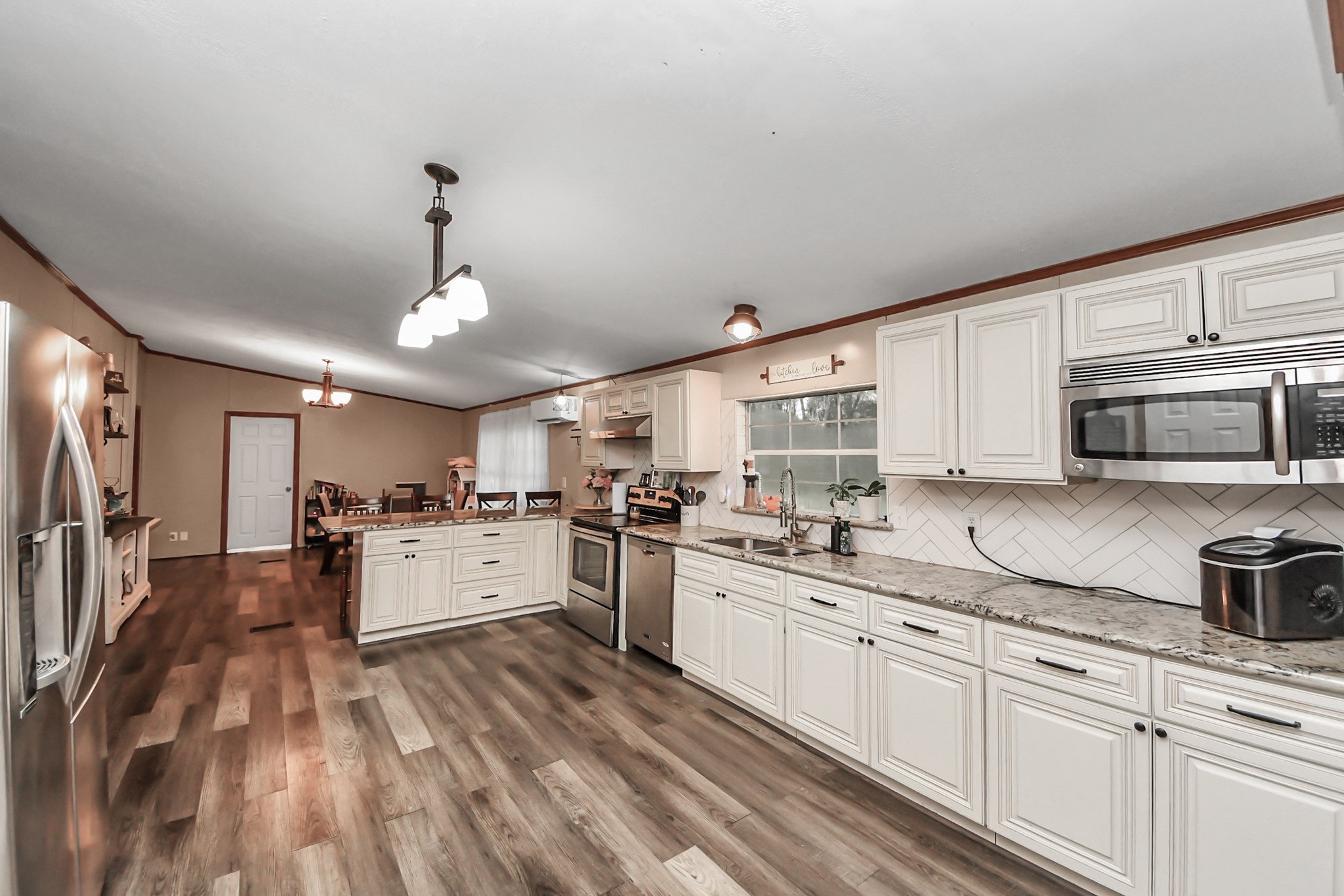15713 Hinkel Road Property Photo 11