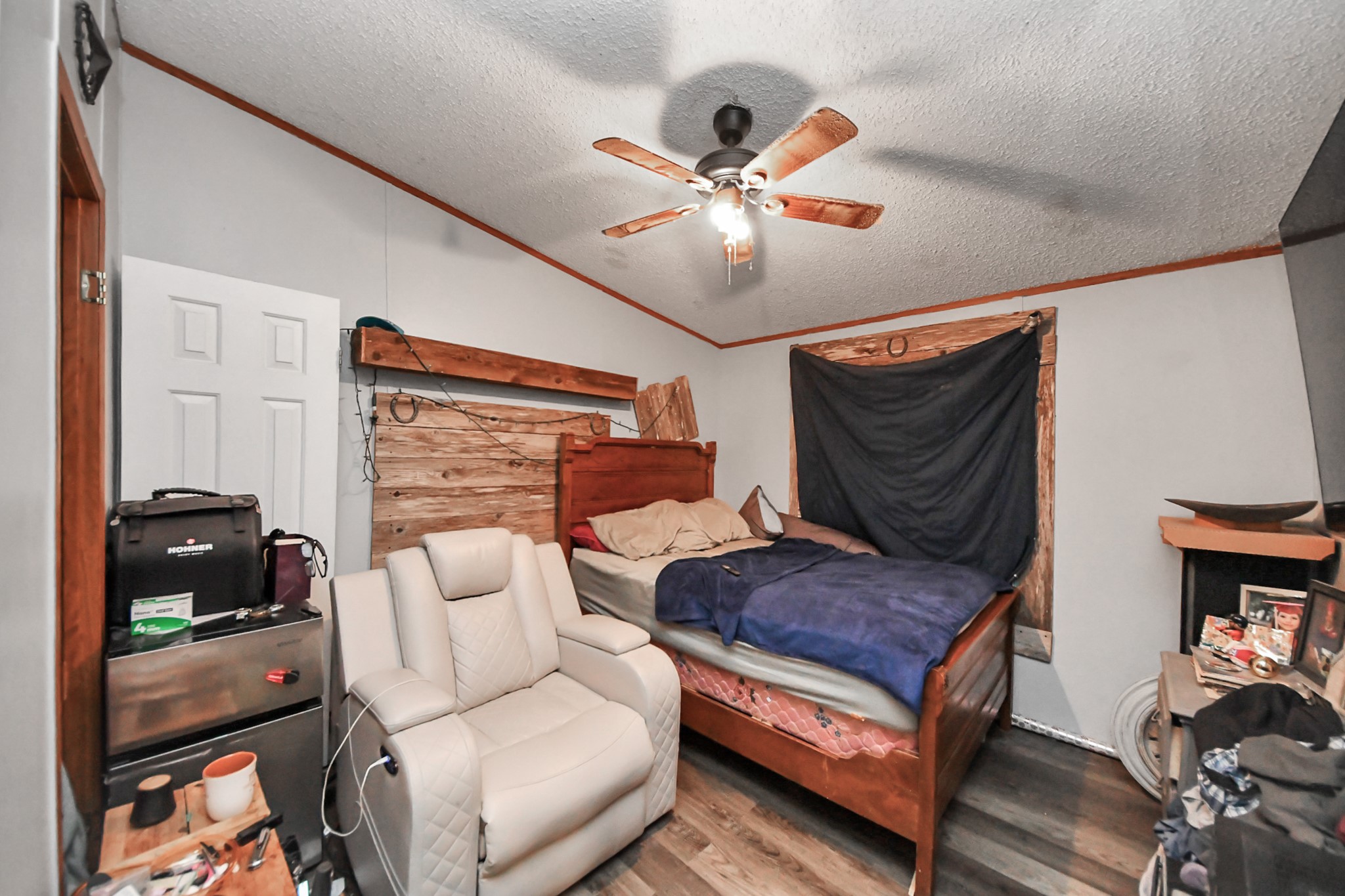 15713 Hinkel Road Property Photo 14