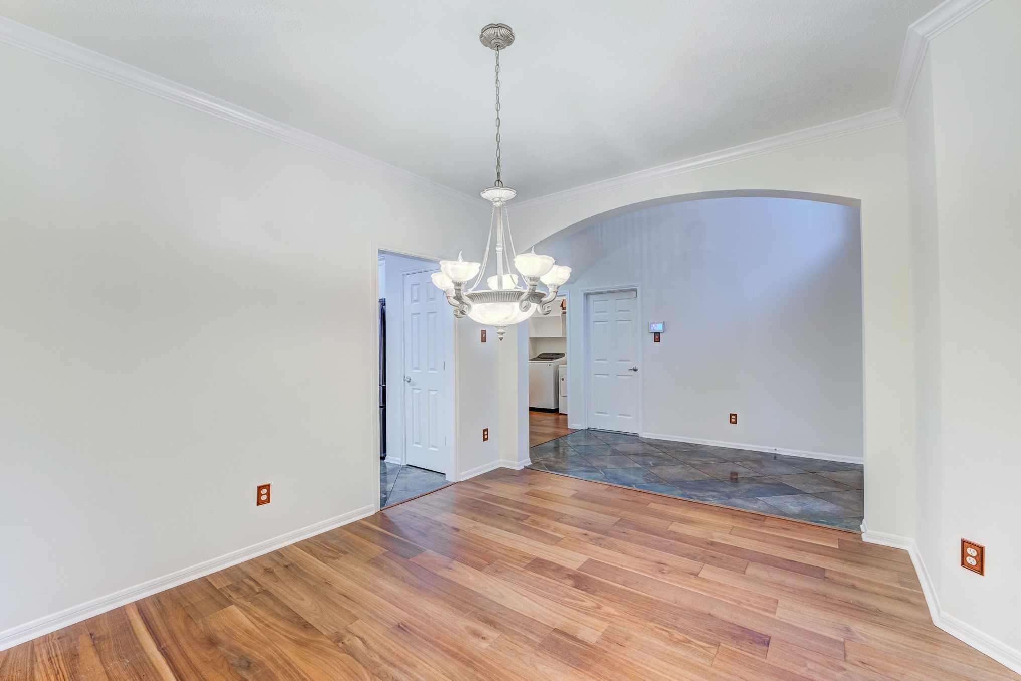 2706 Sun Beam Court Property Photo 9