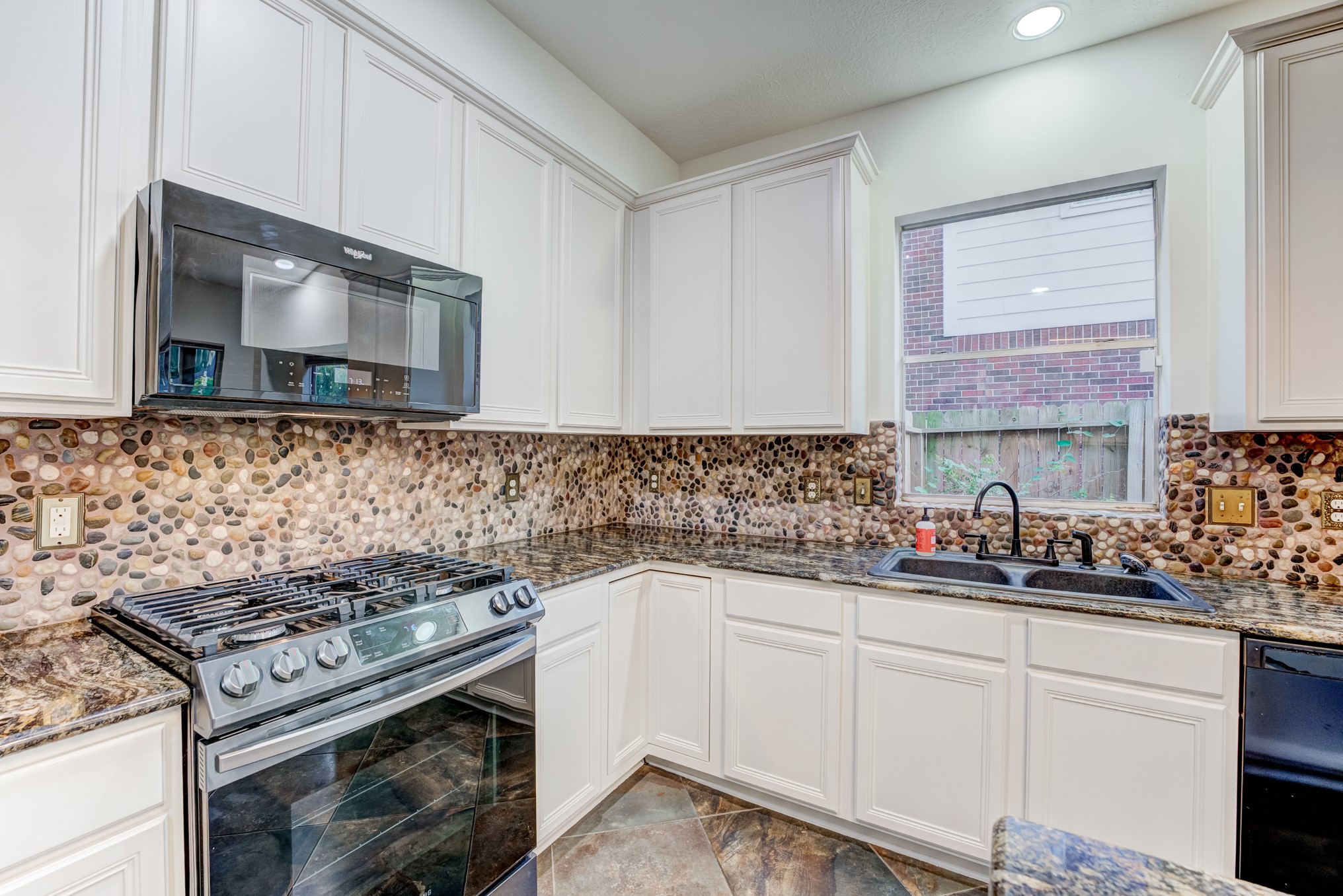 2706 Sun Beam Court Property Photo 11