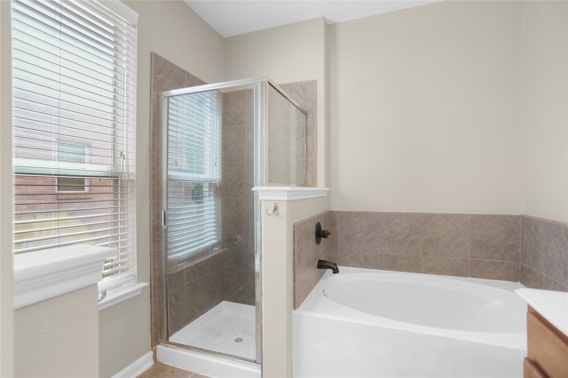 692 Casual Lane Property Photo 13