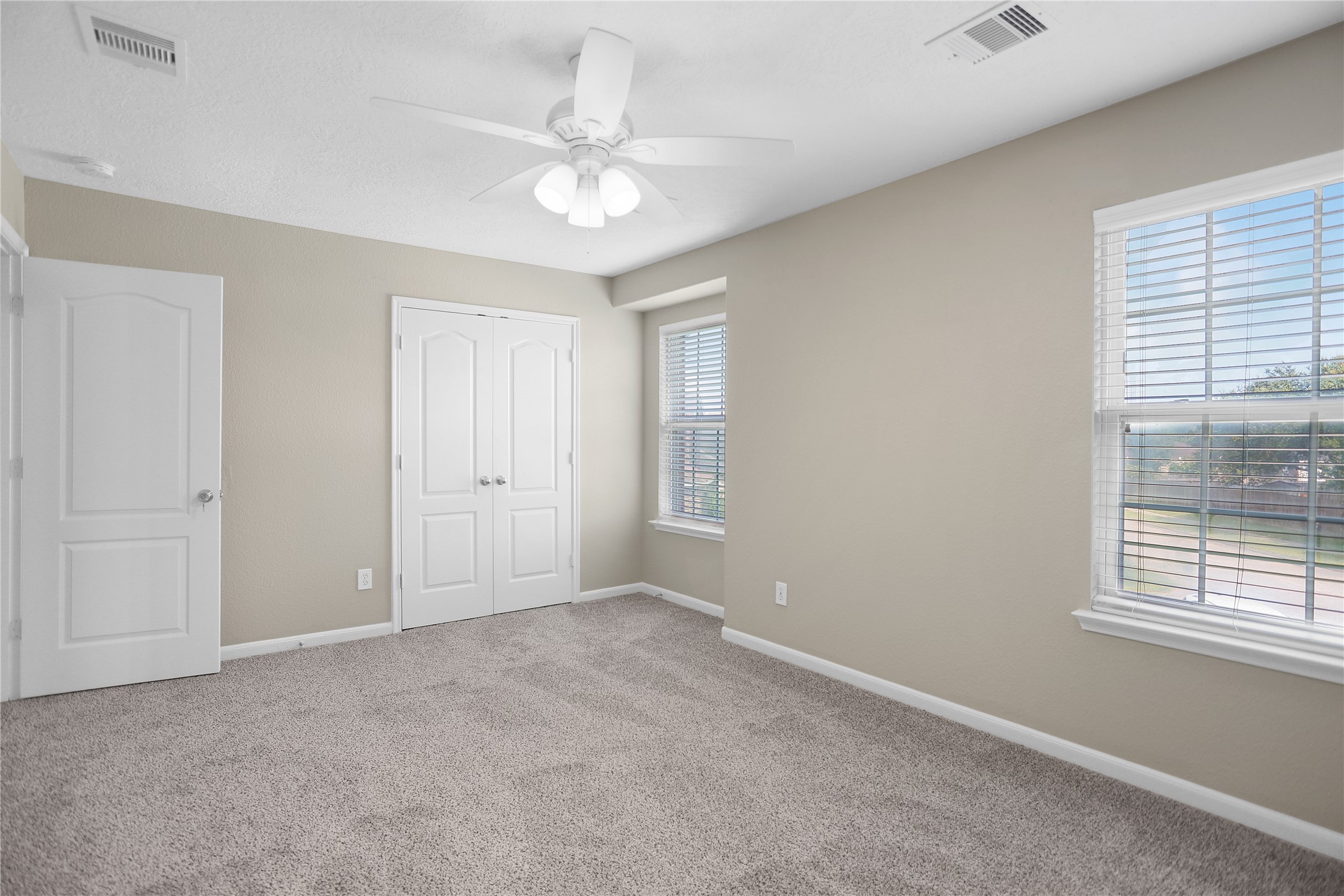 692 Casual Lane Property Photo 17