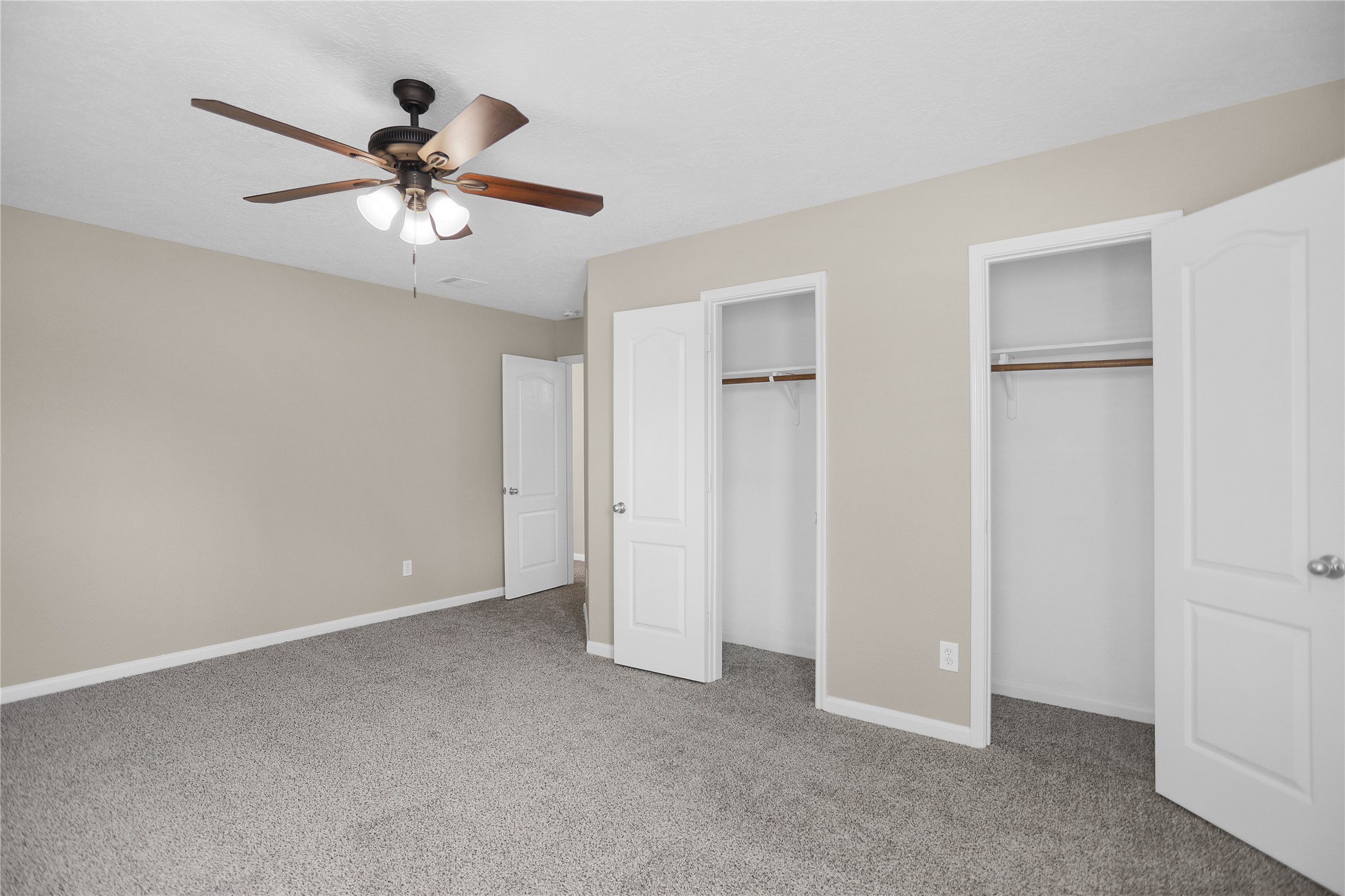 692 Casual Lane Property Photo 27