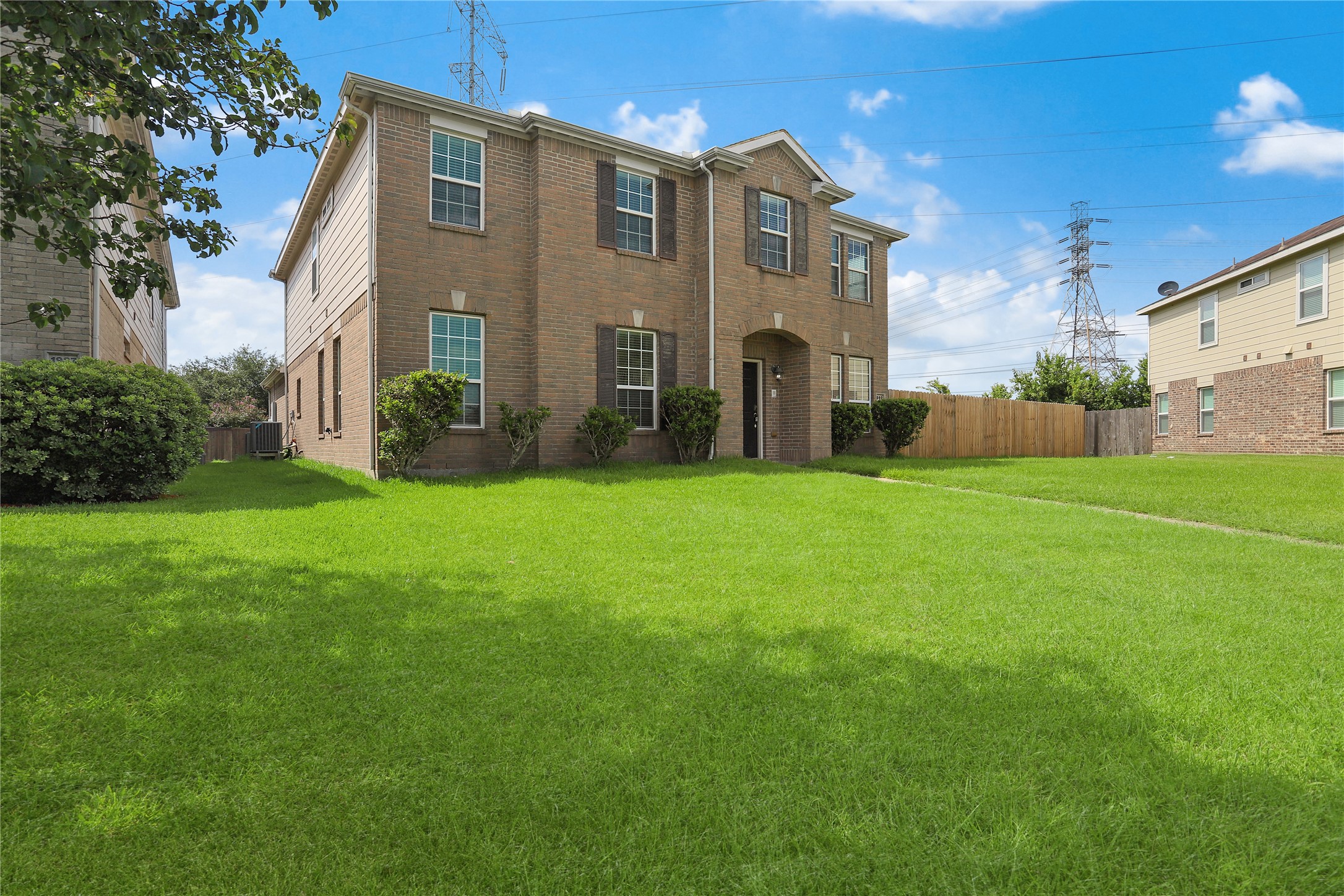 692 Casual Lane Property Photo 29