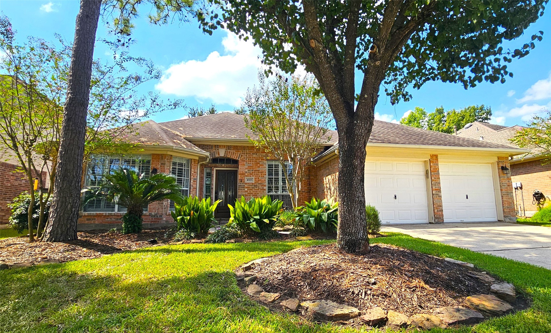 1023 Compass Cove Circle Property Photo 1