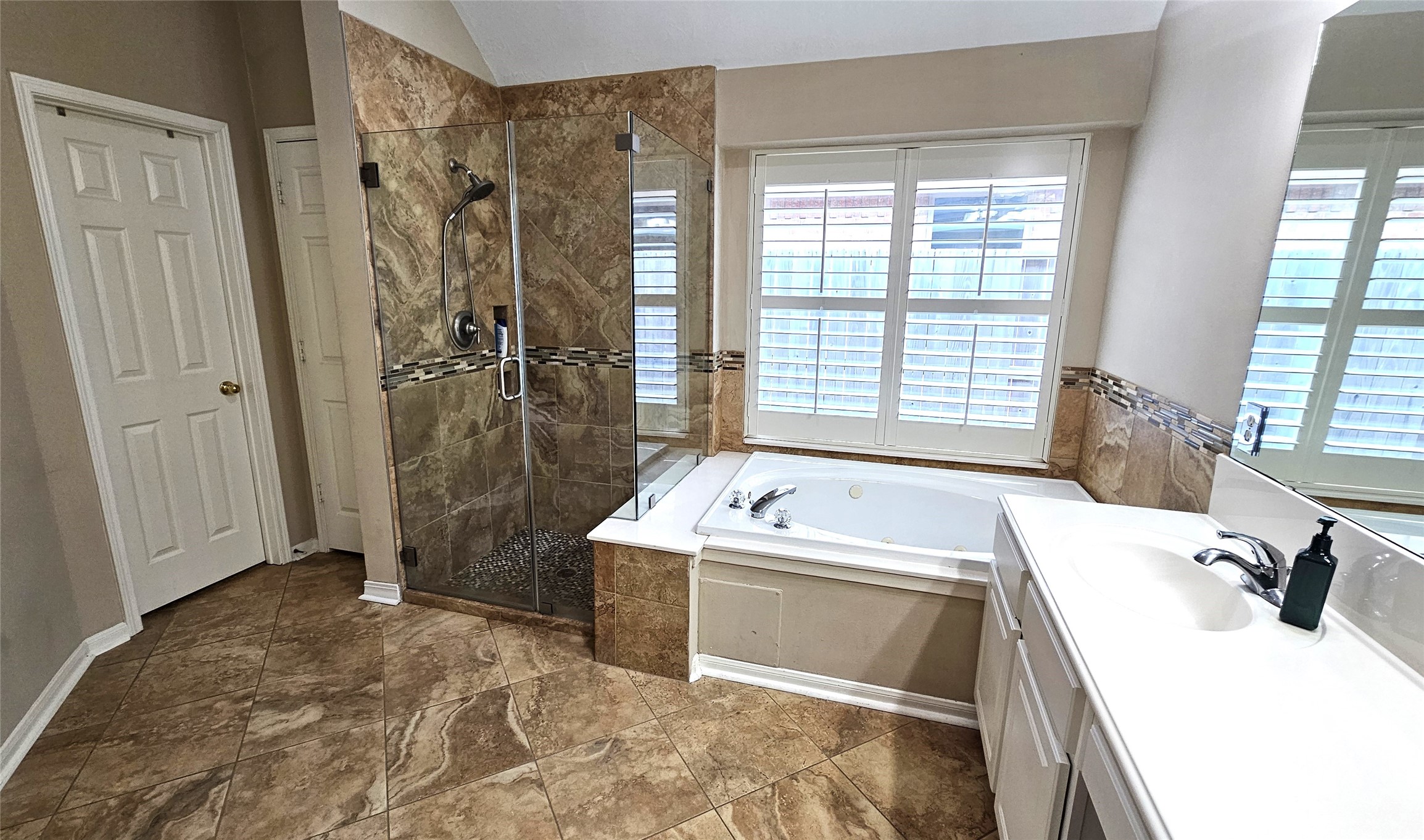 1023 Compass Cove Circle Property Photo 16