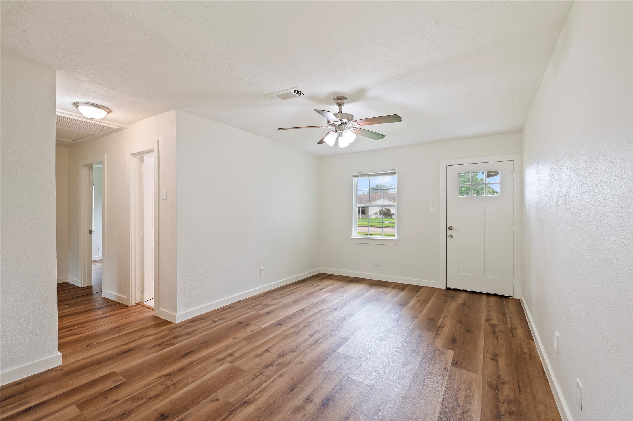 504 Burke Road Property Photo 22