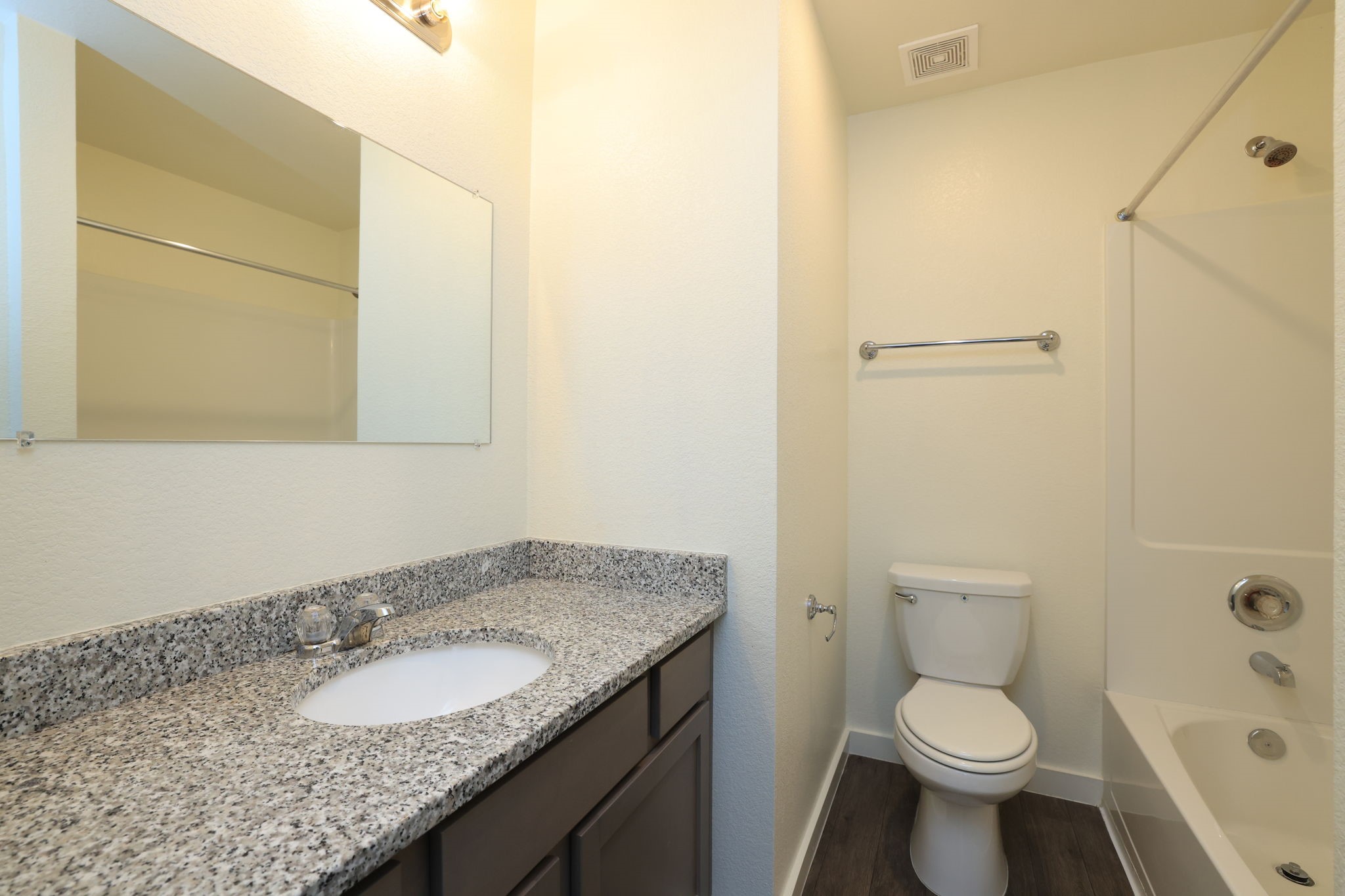 21155 Gosling Road 36b Property Photo 8