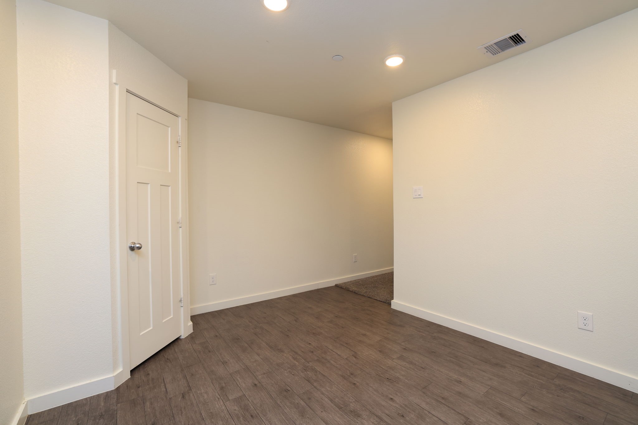 21155 Gosling Road 36b Property Photo 9