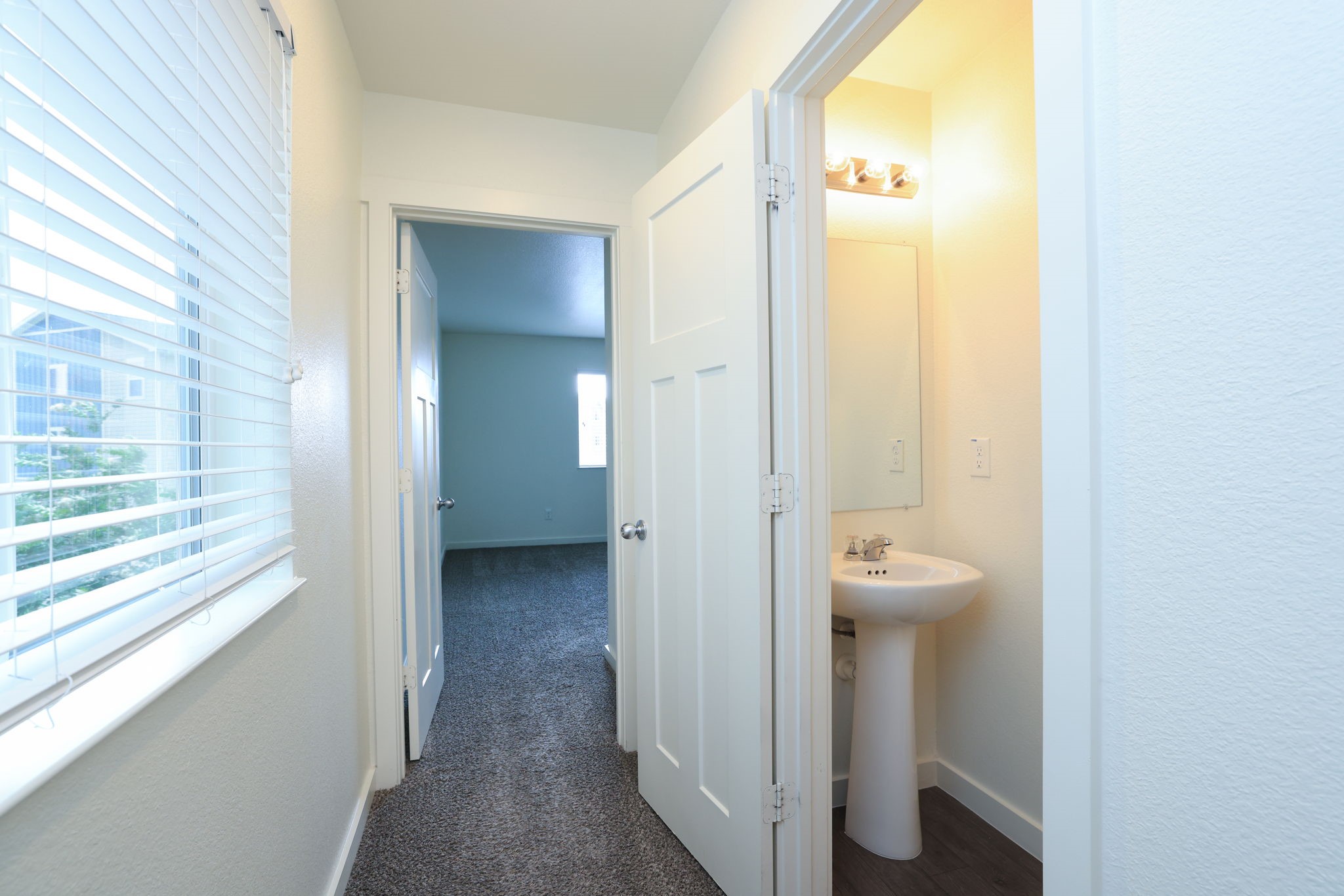 21155 Gosling Road 36b Property Photo 11