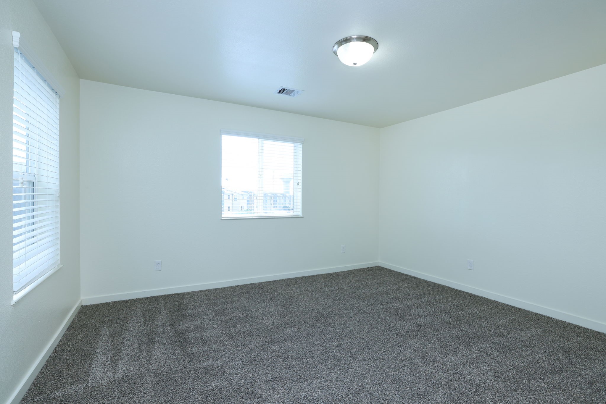 21155 Gosling Road 36b Property Photo 12