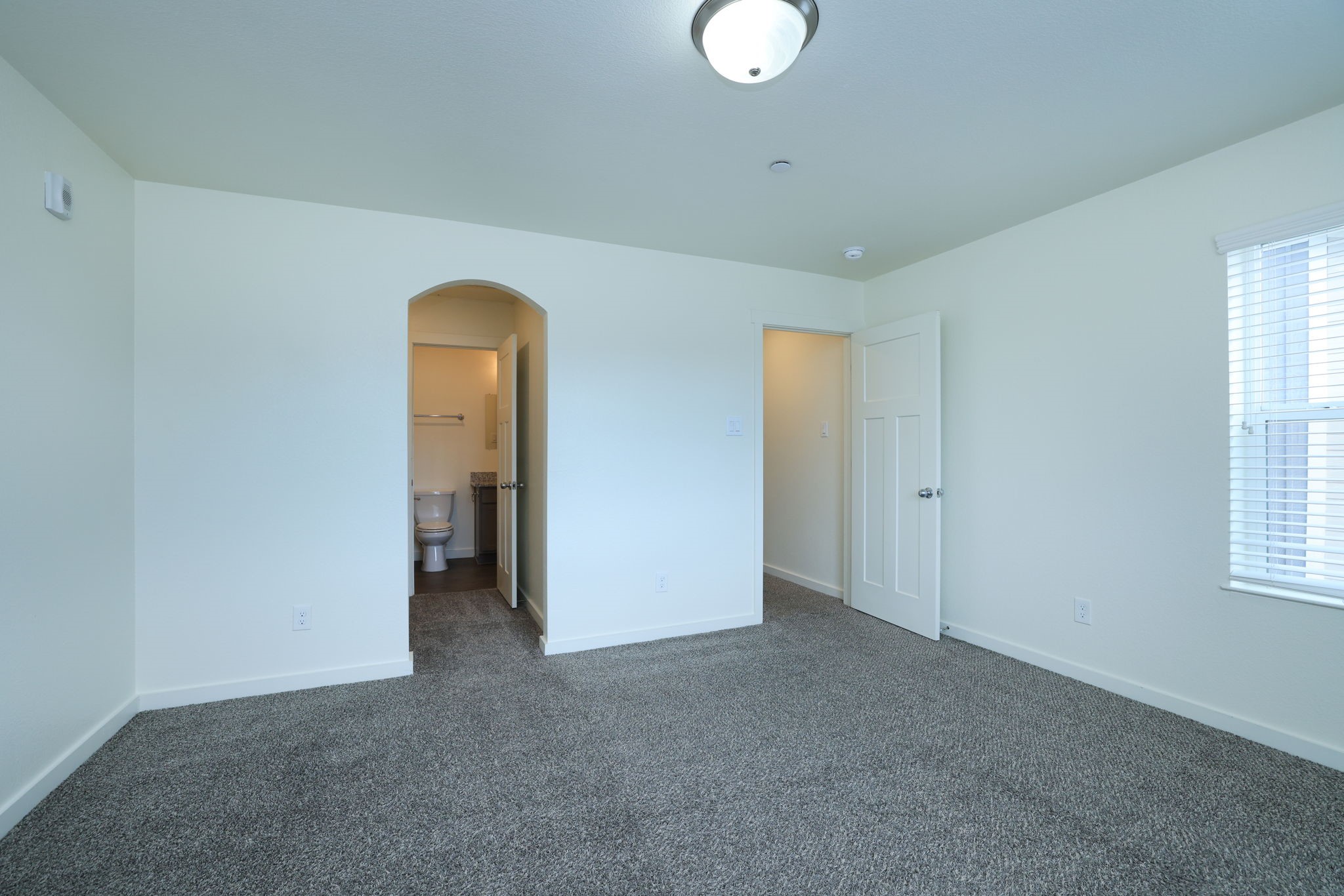 21155 Gosling Road 36b Property Photo 13