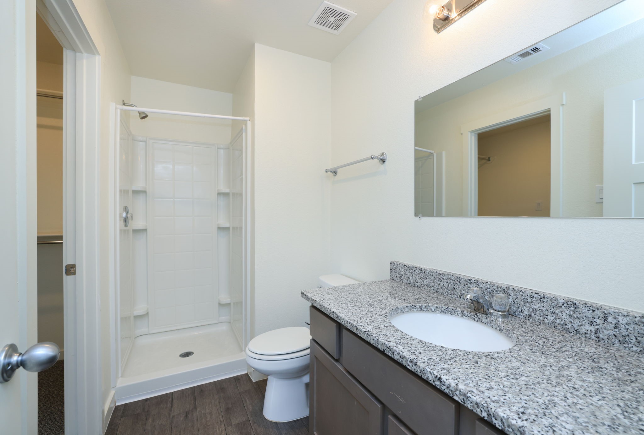 21155 Gosling Road 36b Property Photo 15