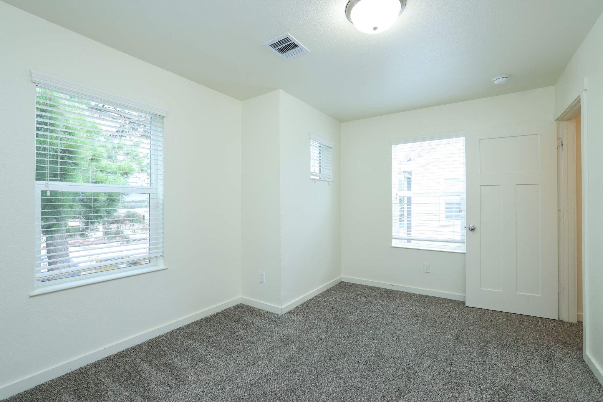 21155 Gosling Road 36b Property Photo 17