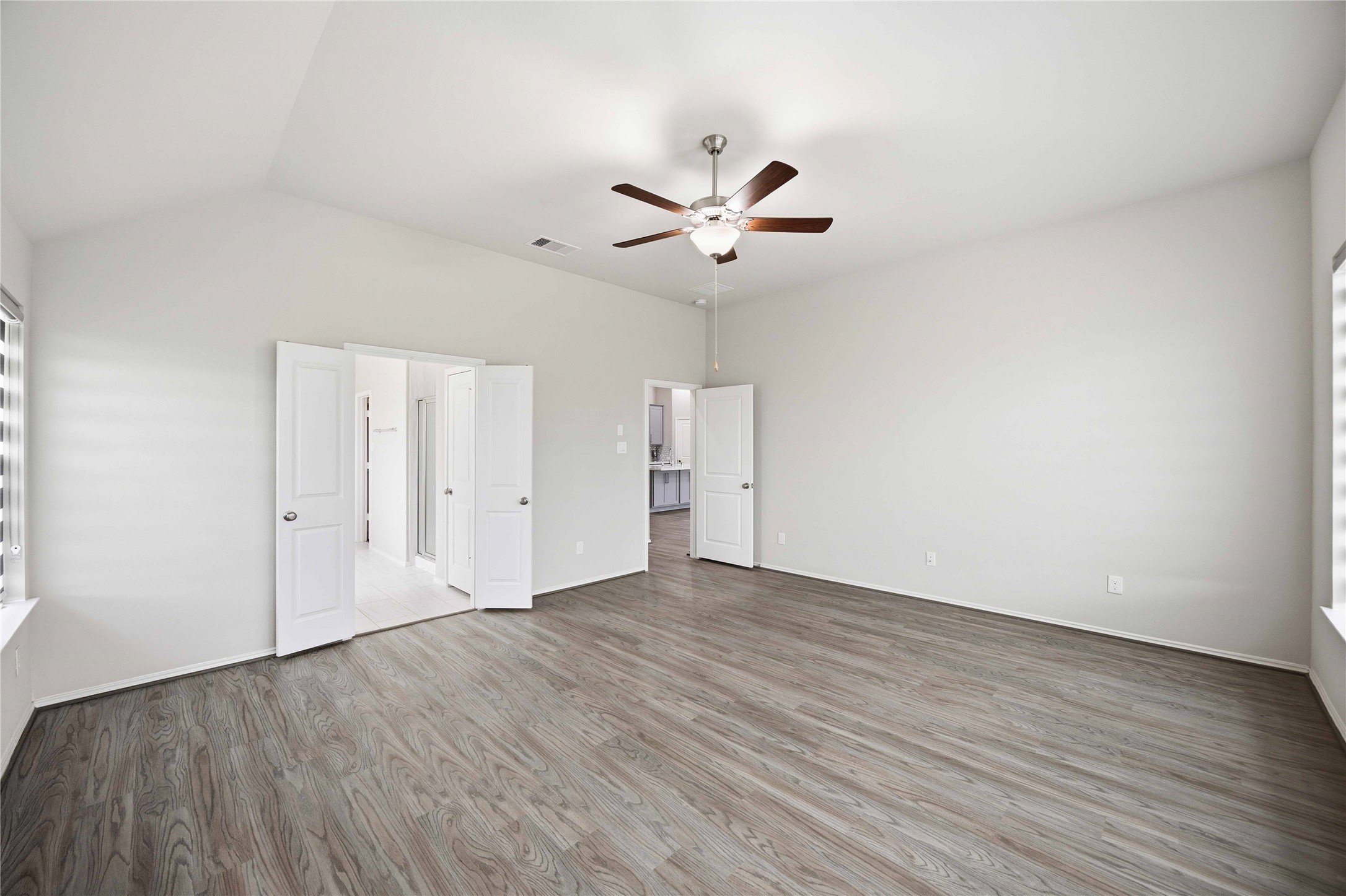 20427 Windcrest Colony Trail Property Photo 16