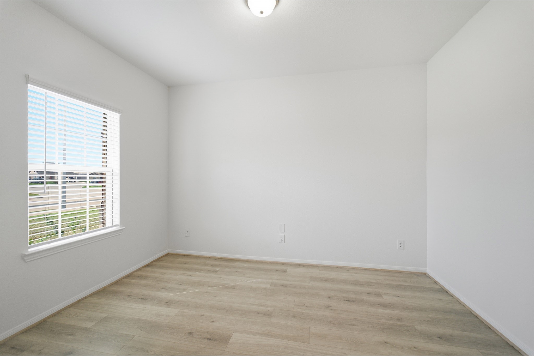 2612 Rose Quartz Drive Property Photo 6
