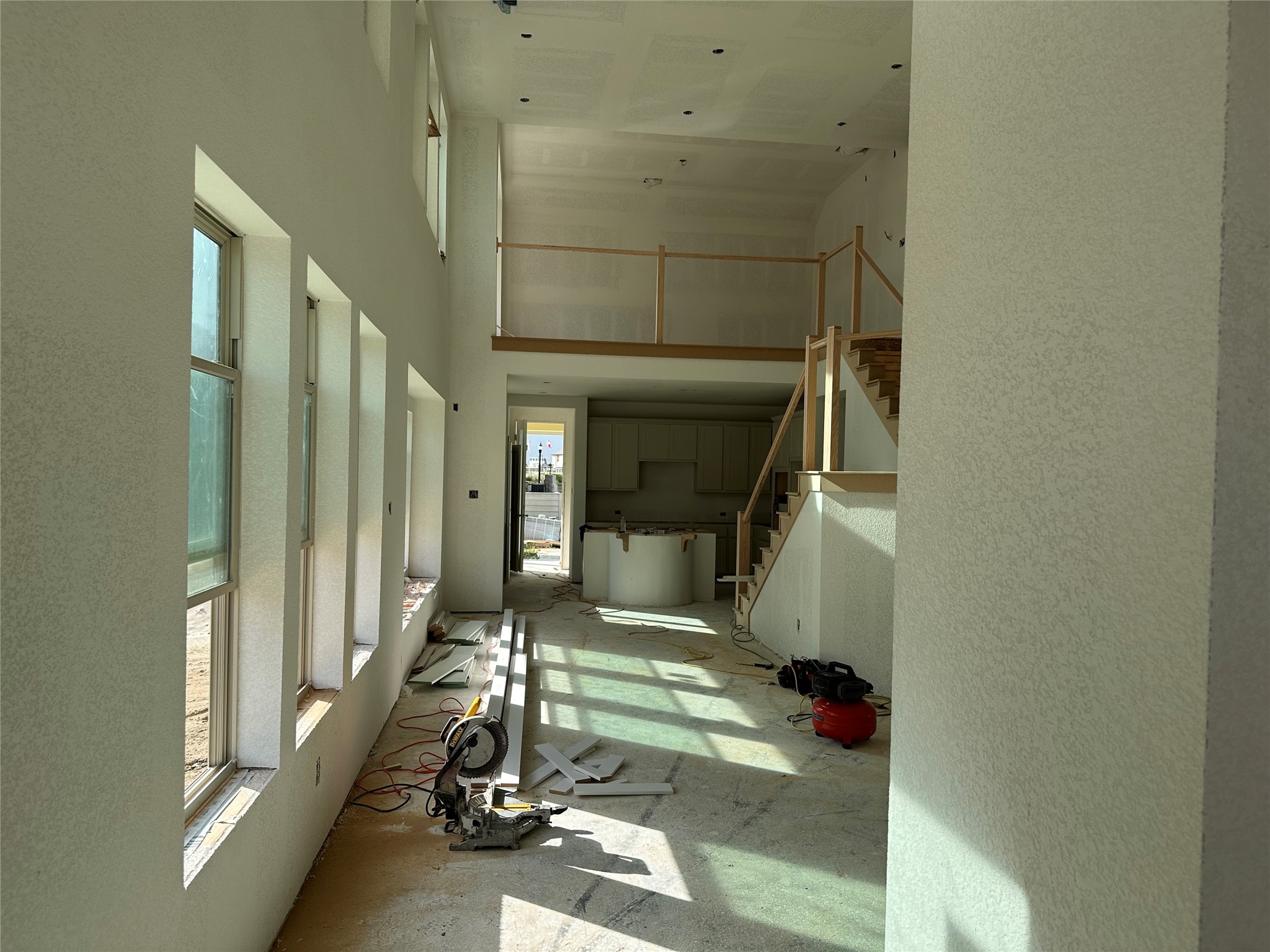 2530 Mission Heights Way Property Photo 6