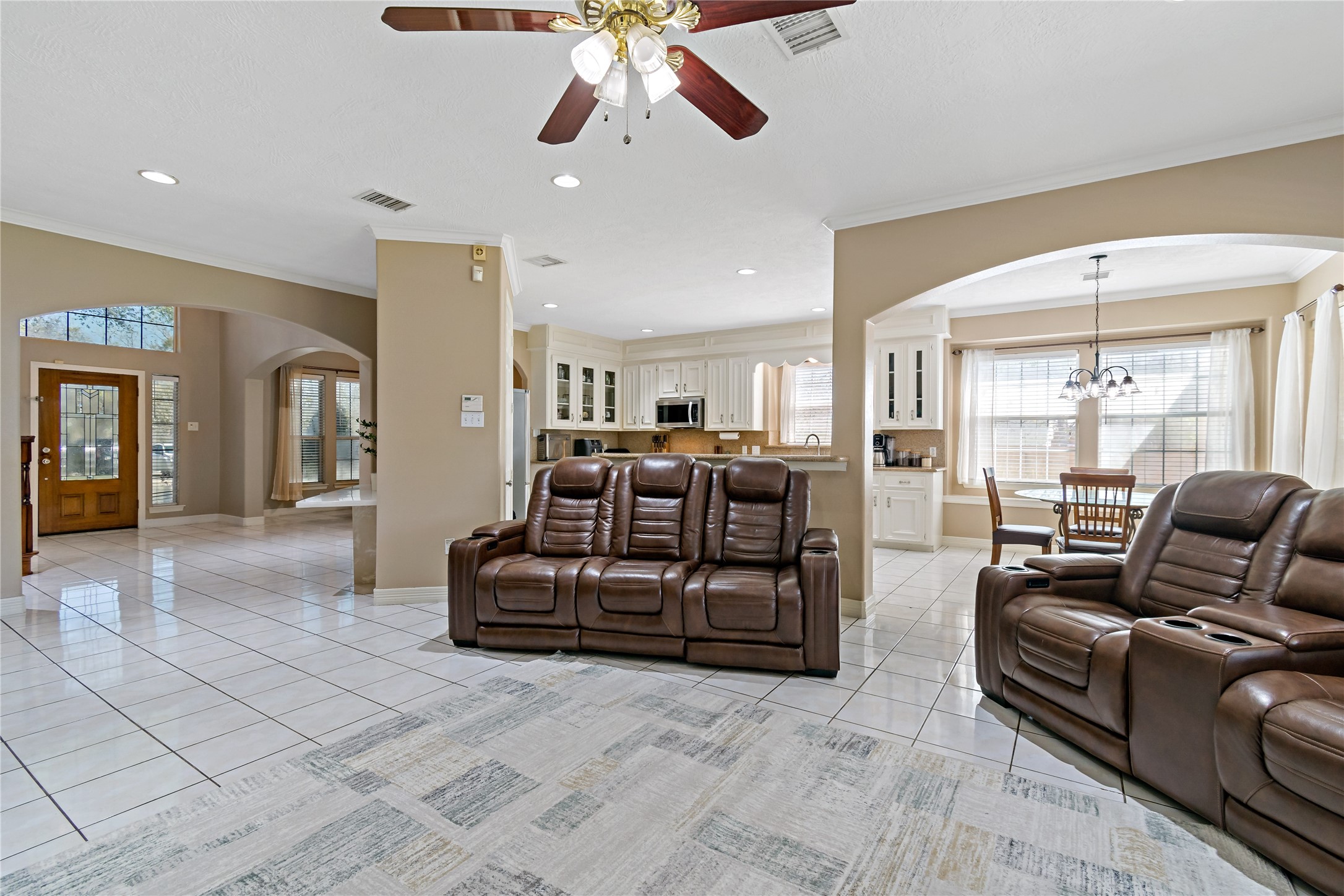 5631 Brookfield Drive Property Photo 8