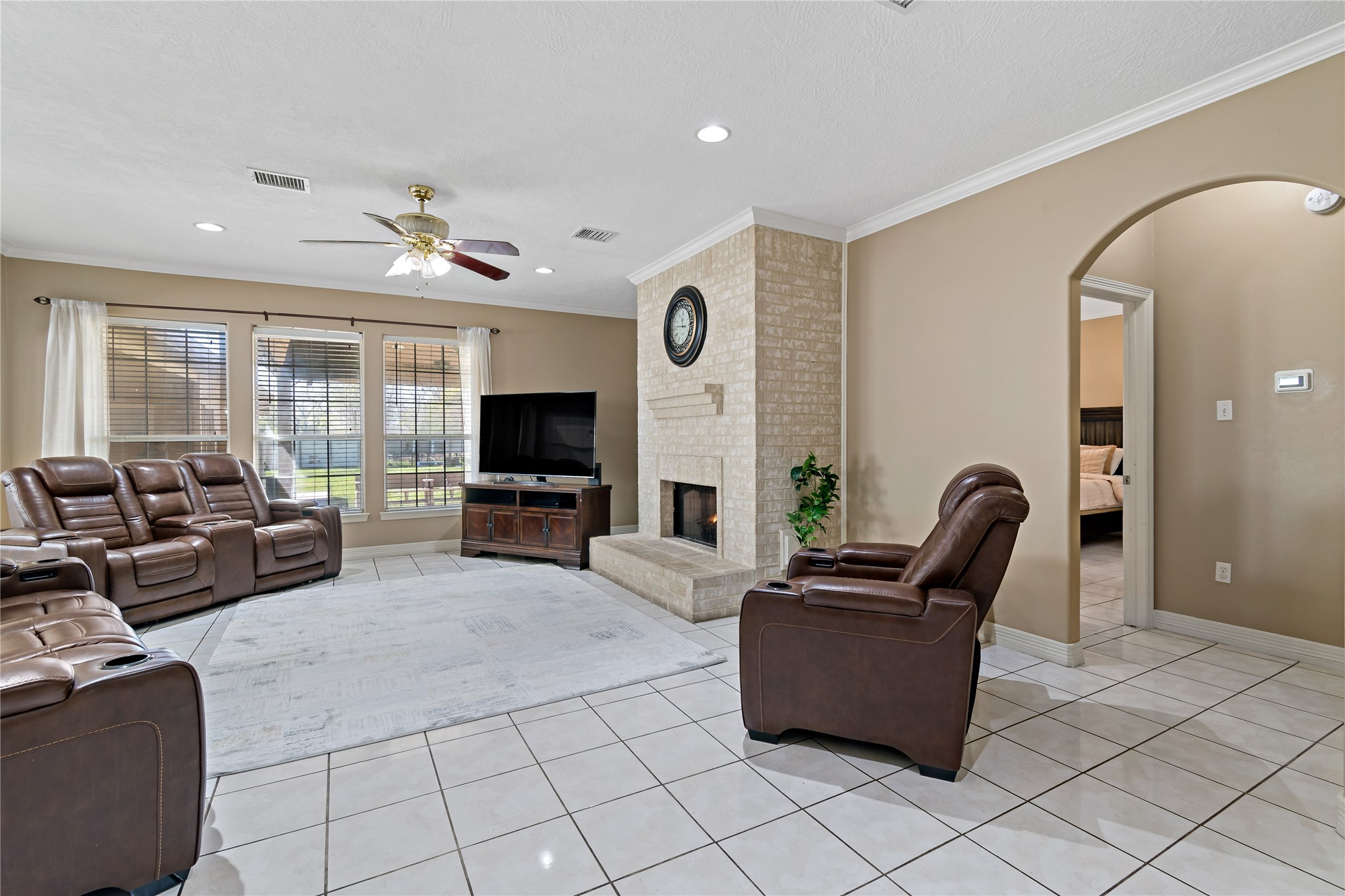 5631 Brookfield Drive Property Photo 10