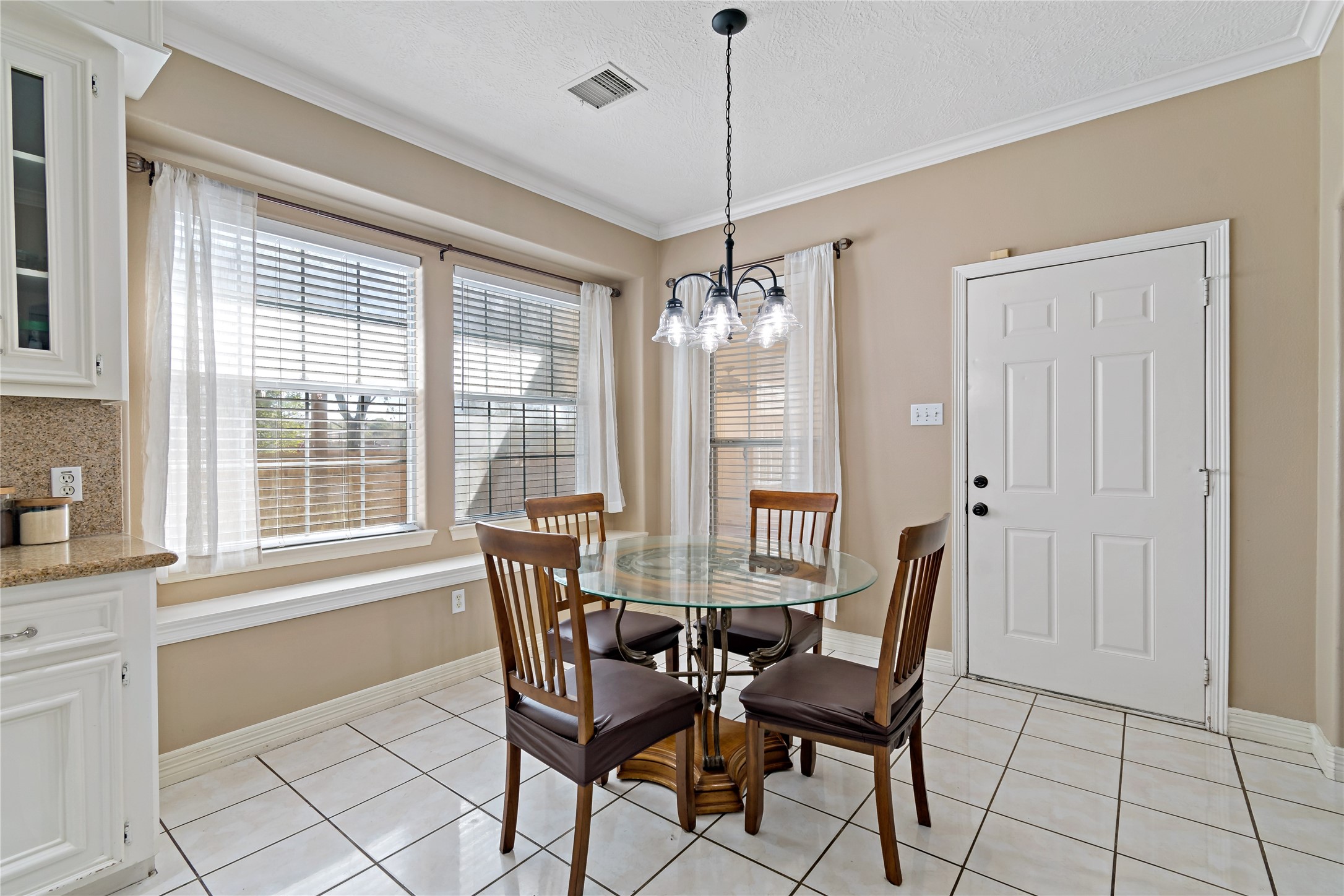 5631 Brookfield Drive Property Photo 15