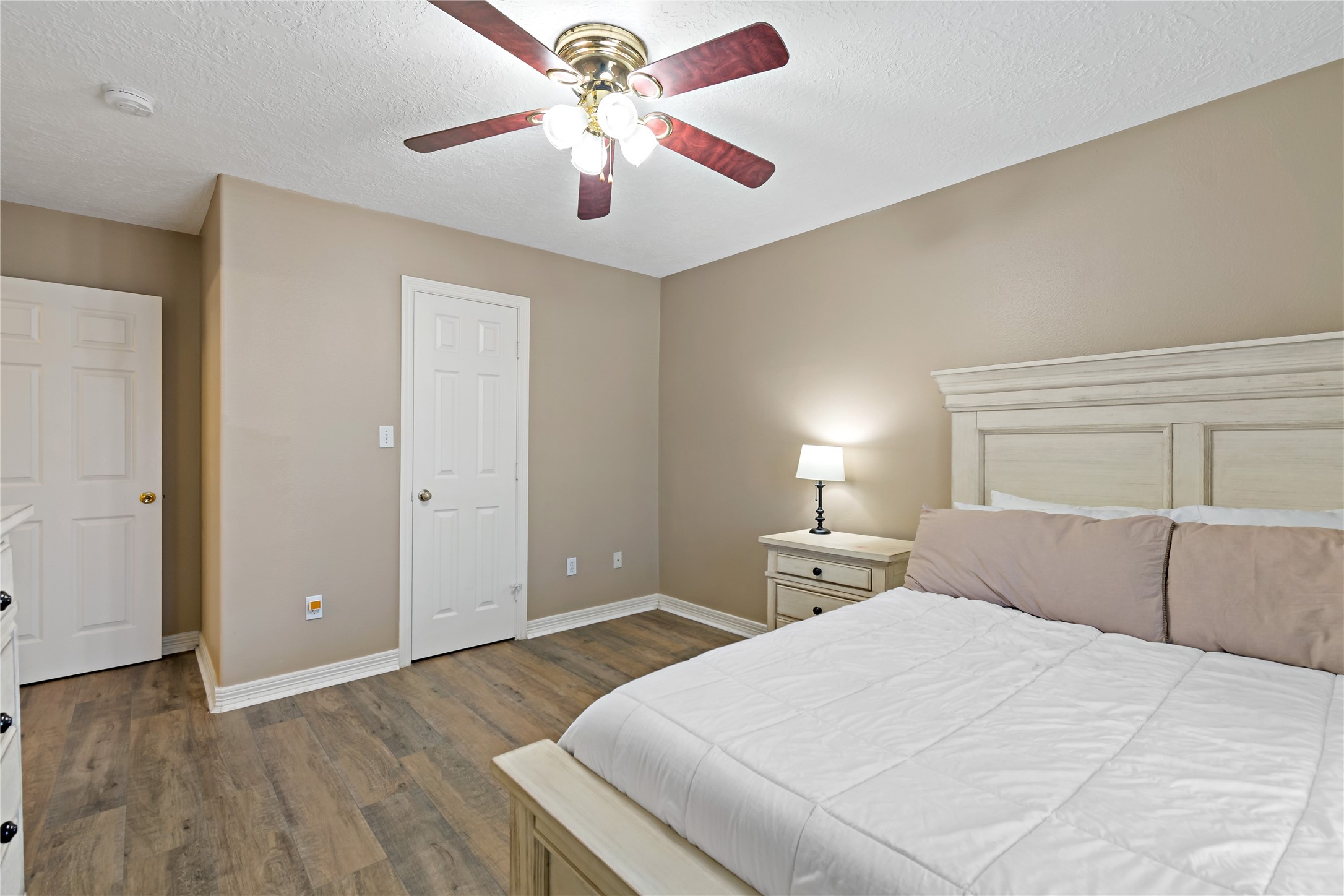 5631 Brookfield Drive Property Photo 27
