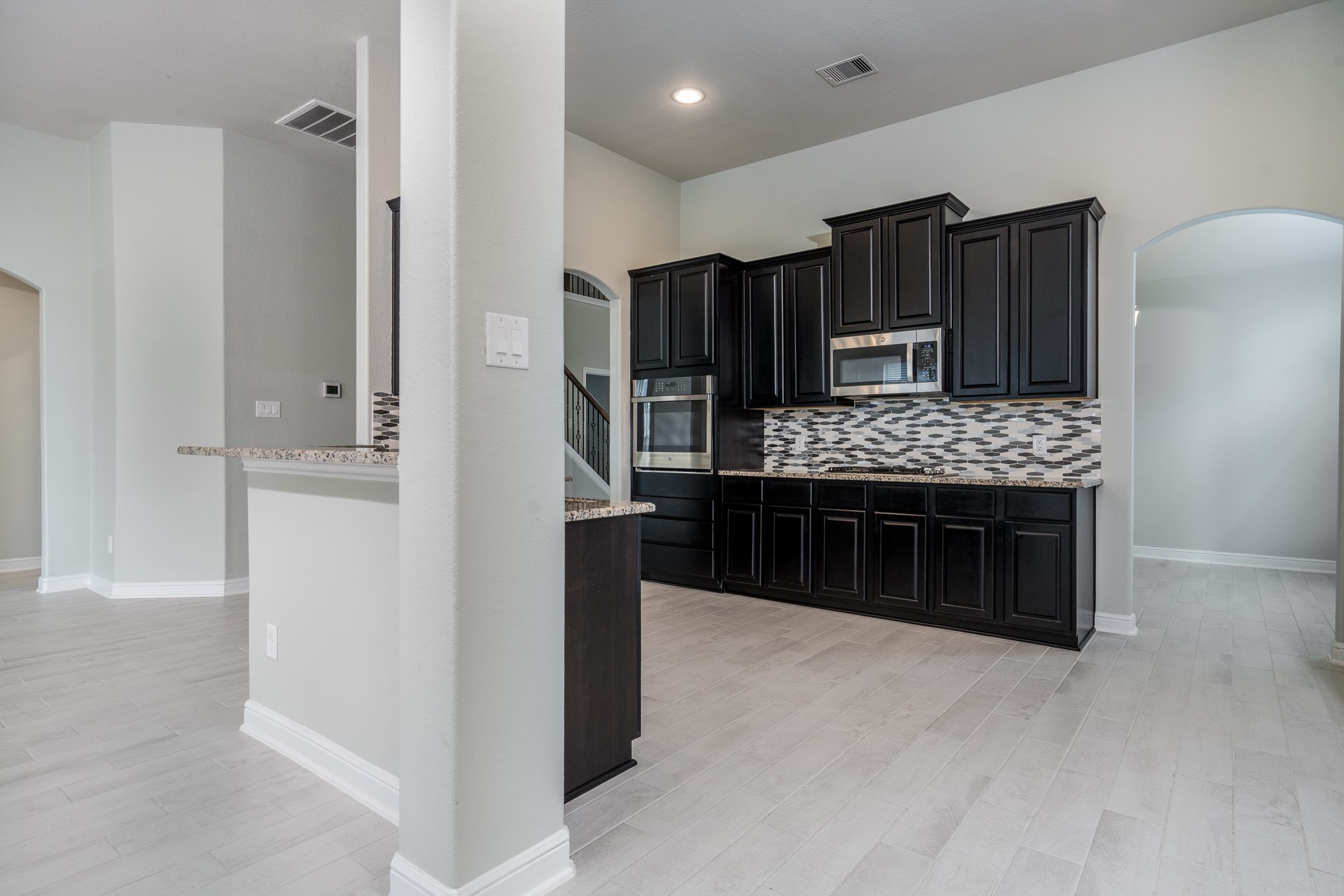 204 Upland Drive Property Photo 11