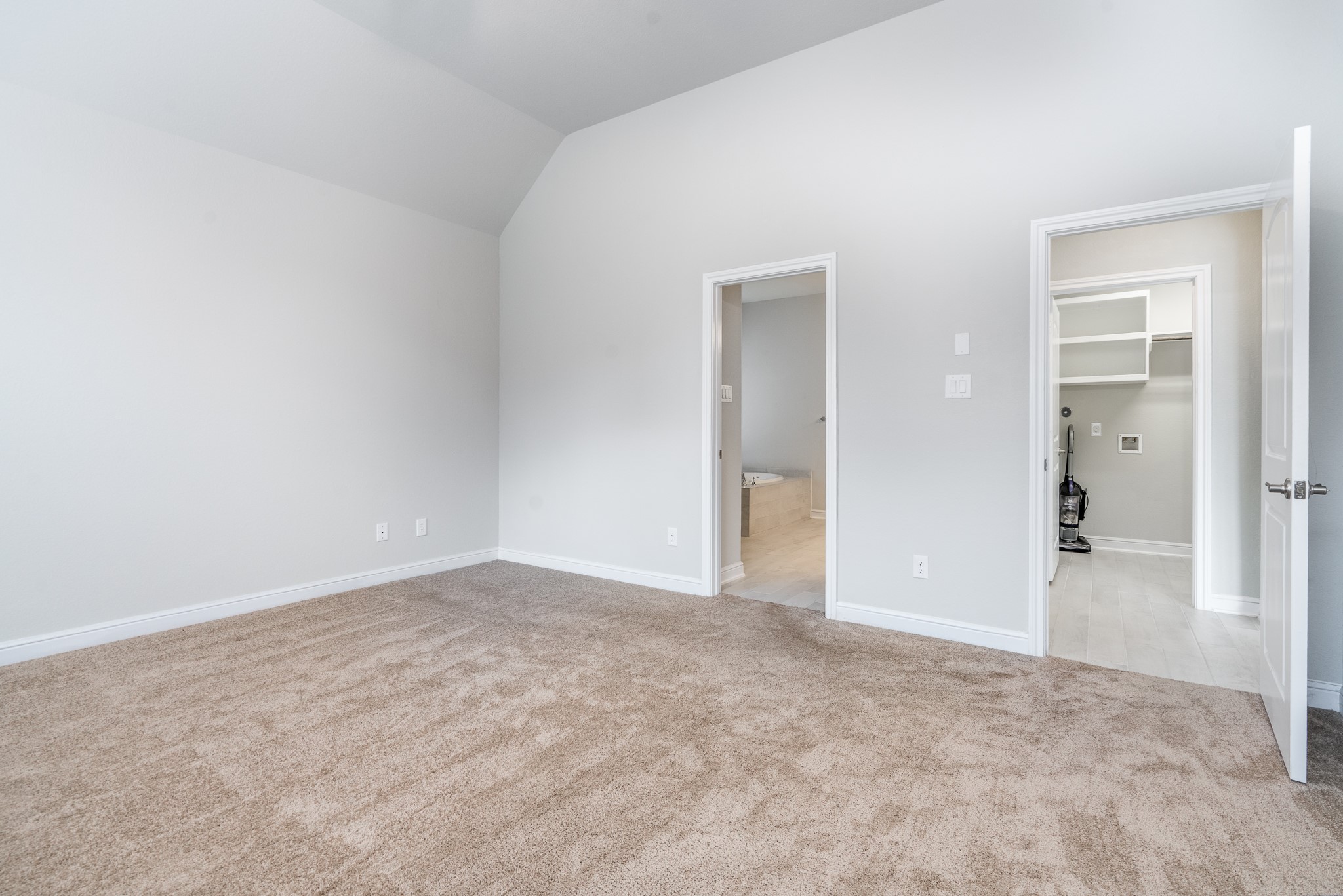 204 Upland Drive Property Photo 14