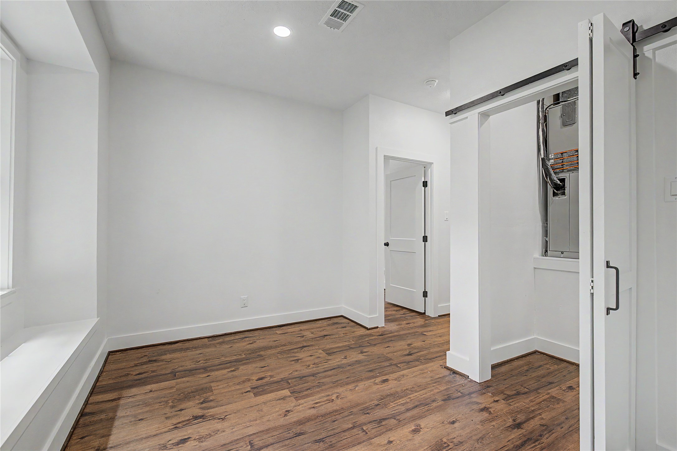 83 Dahlia Road Property Photo 14