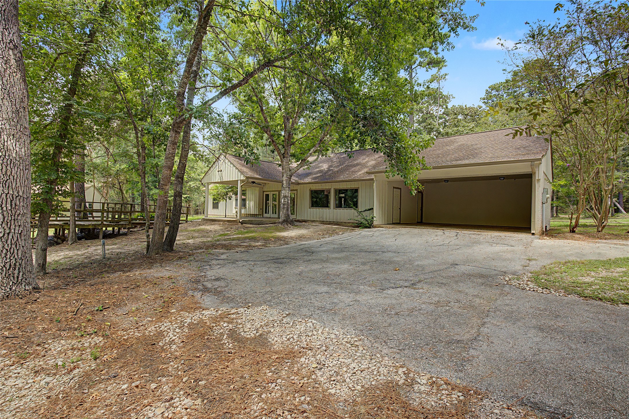 83 Dahlia Road Property Photo 31