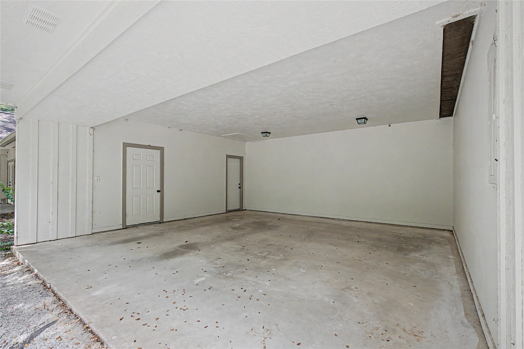 83 Dahlia Road Property Photo 32