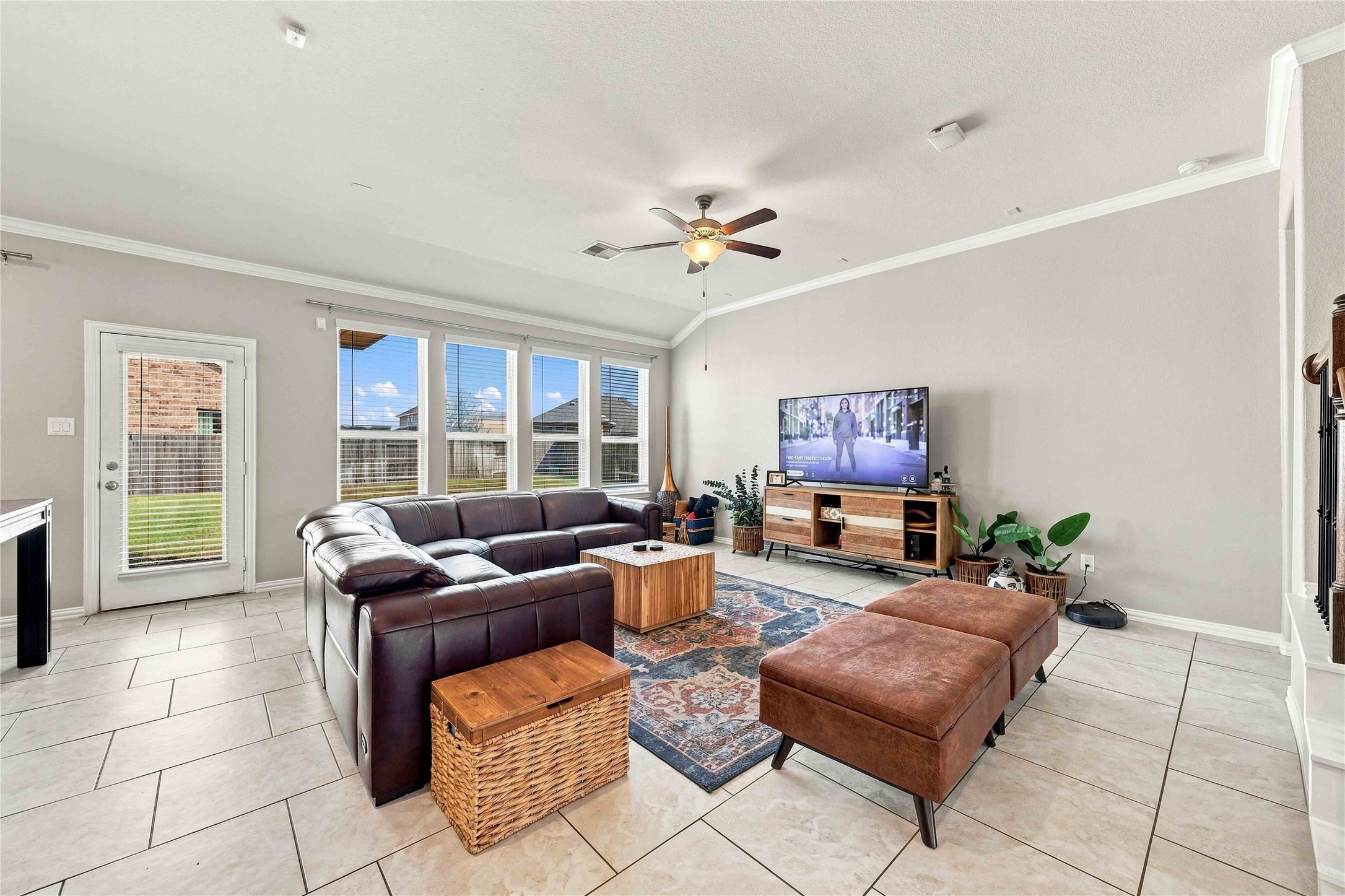 1803 Orchard Berry Lane Property Photo 8