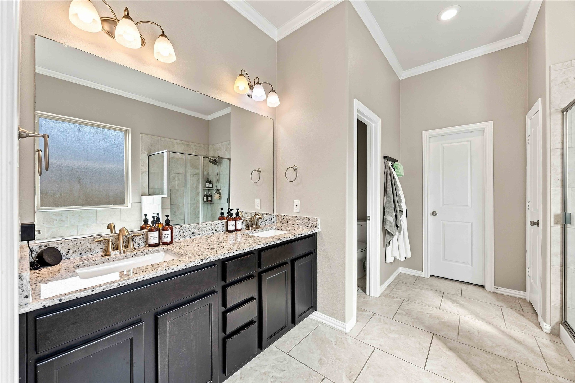 1803 Orchard Berry Lane Property Photo 18