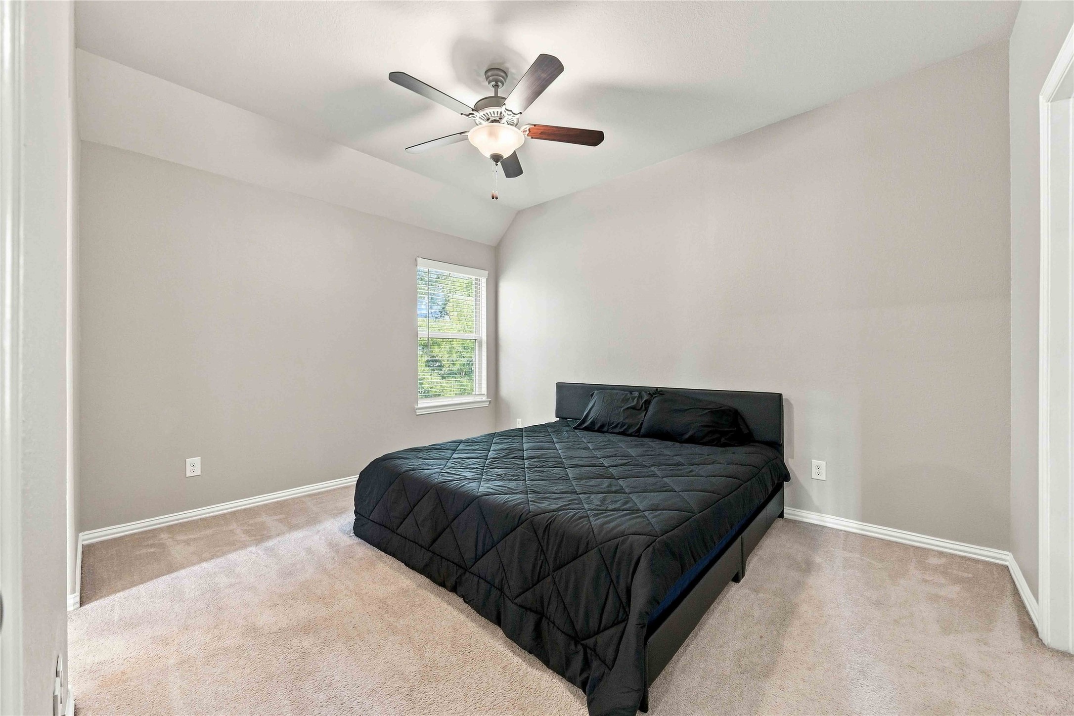 1803 Orchard Berry Lane Property Photo 25