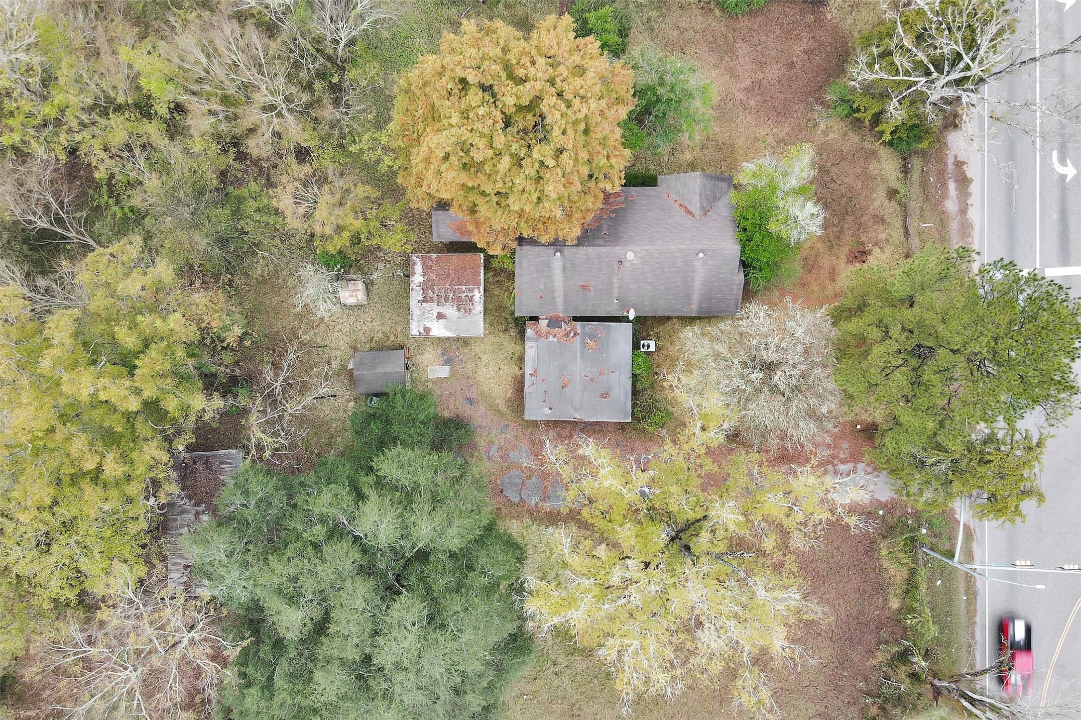 1100 E Houston Property Photo 8