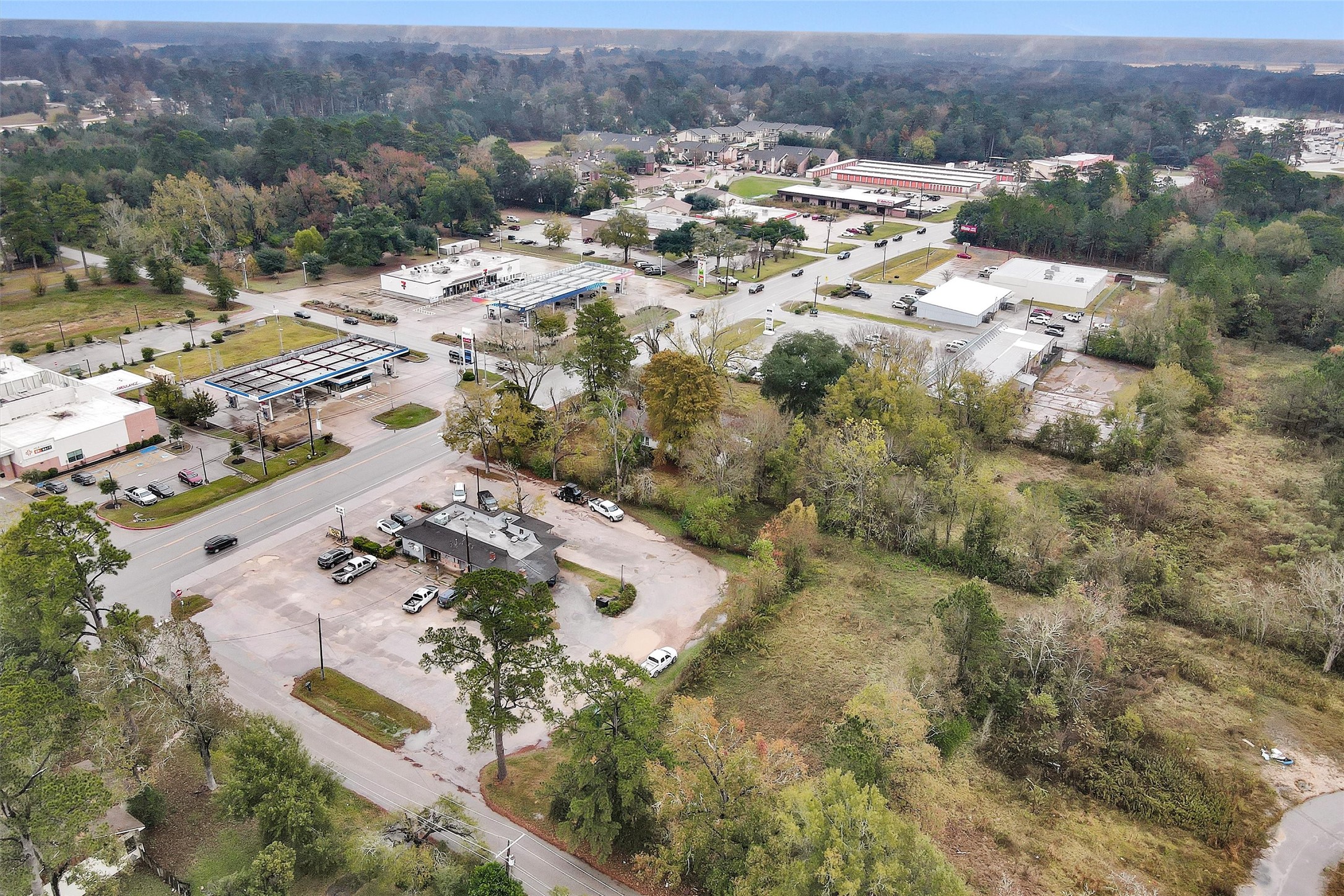 1100 E Houston Property Photo 15