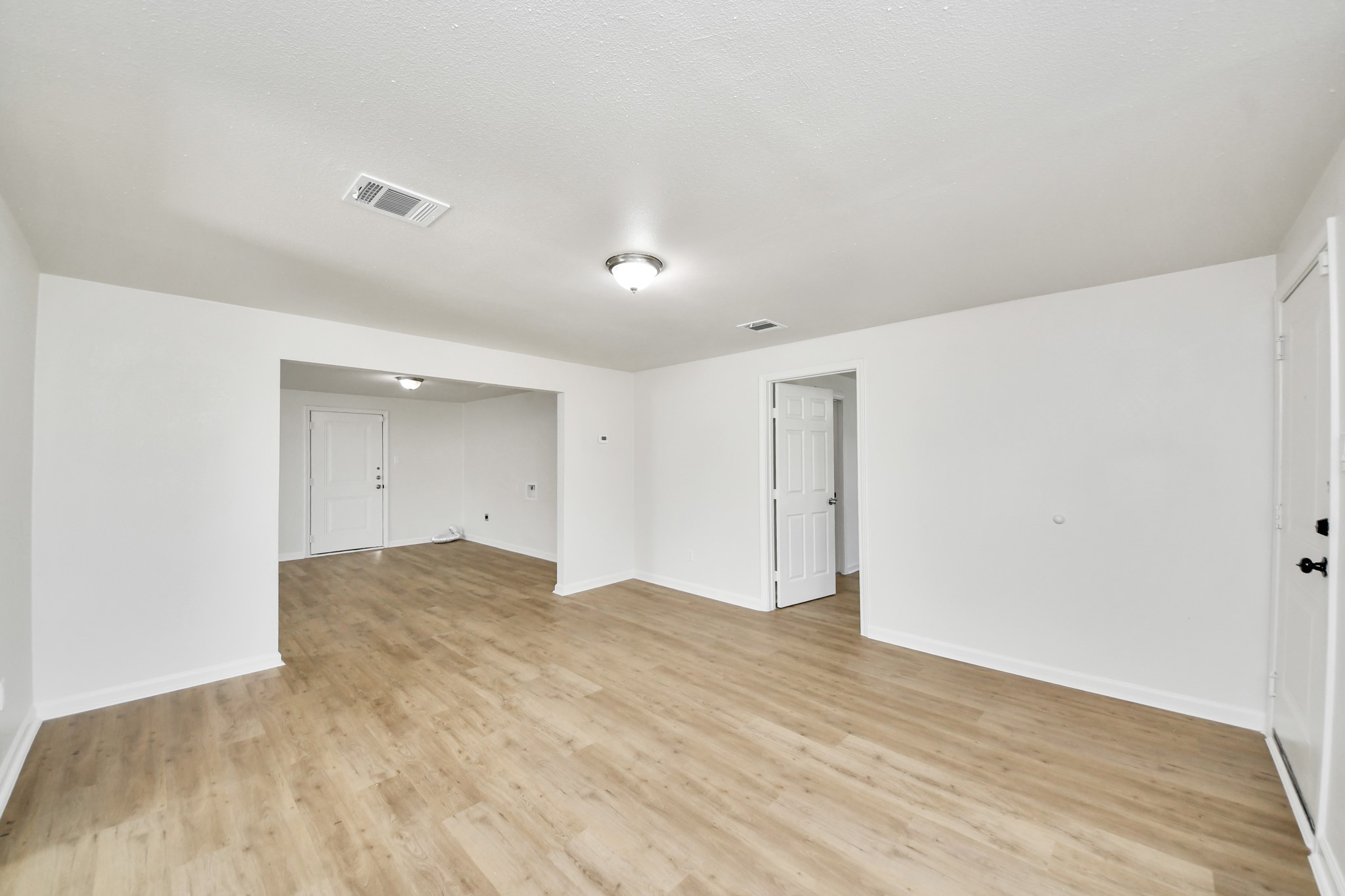 8116 Saint Louis Street Property Photo 12