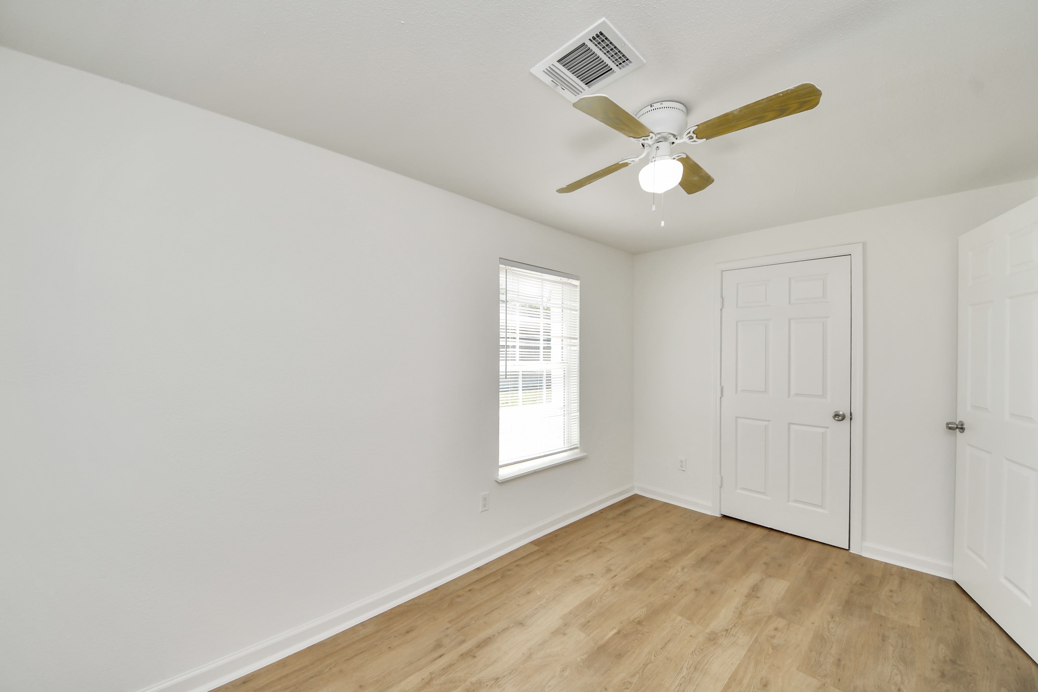 8116 Saint Louis Street Property Photo 16