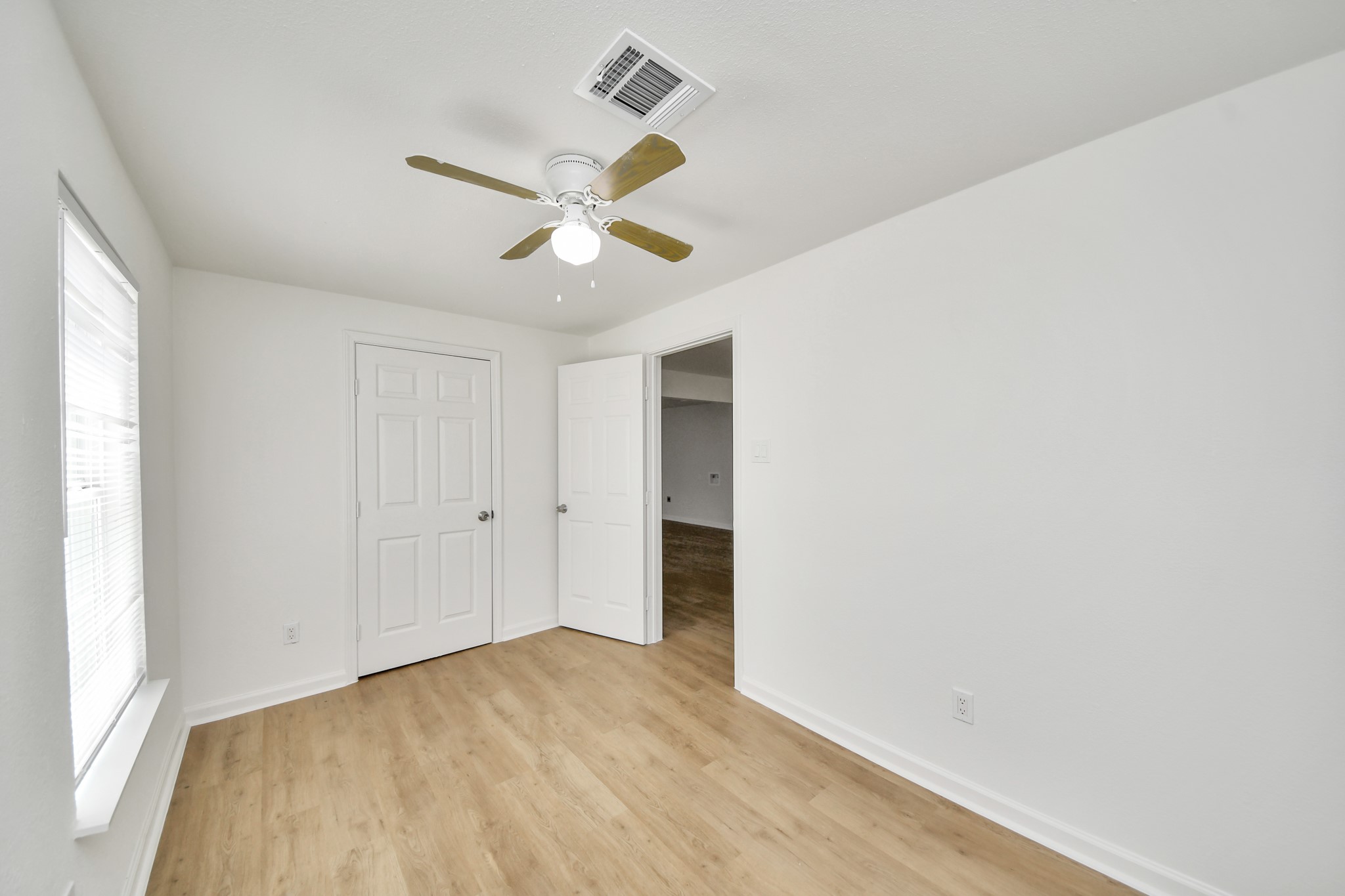 8116 Saint Louis Street Property Photo 17