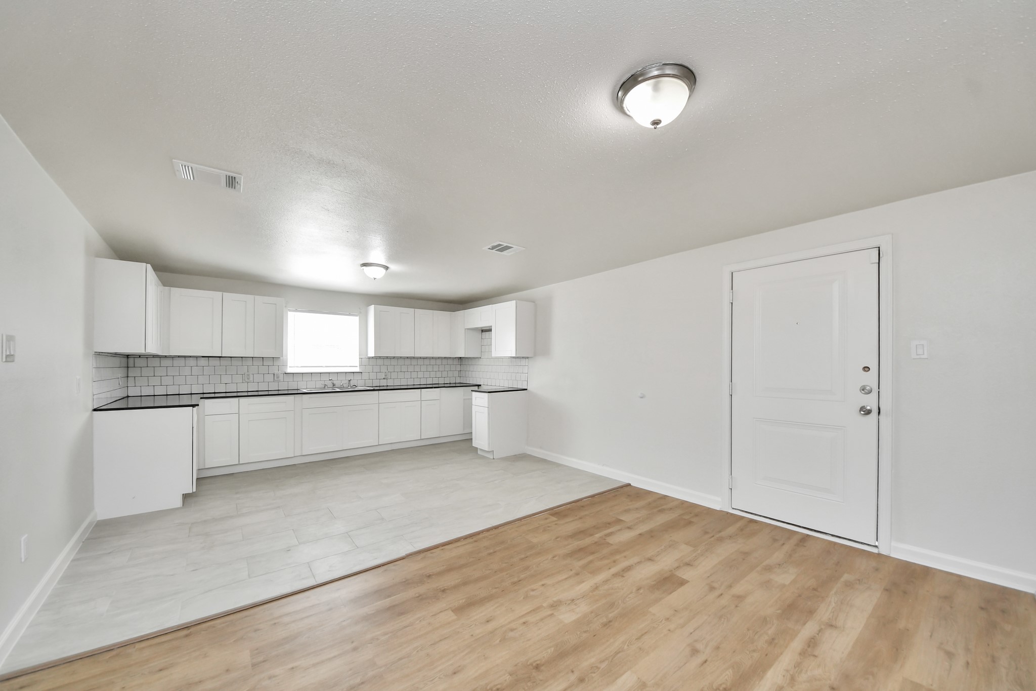 8116 Saint Louis Street Property Photo 23