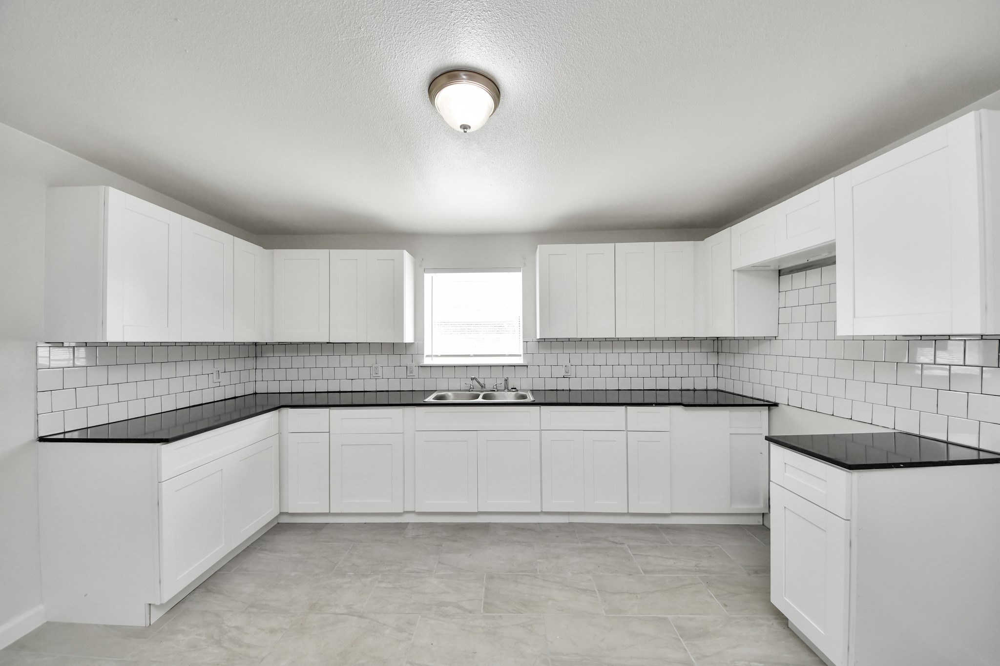 8116 Saint Louis Street Property Photo 27