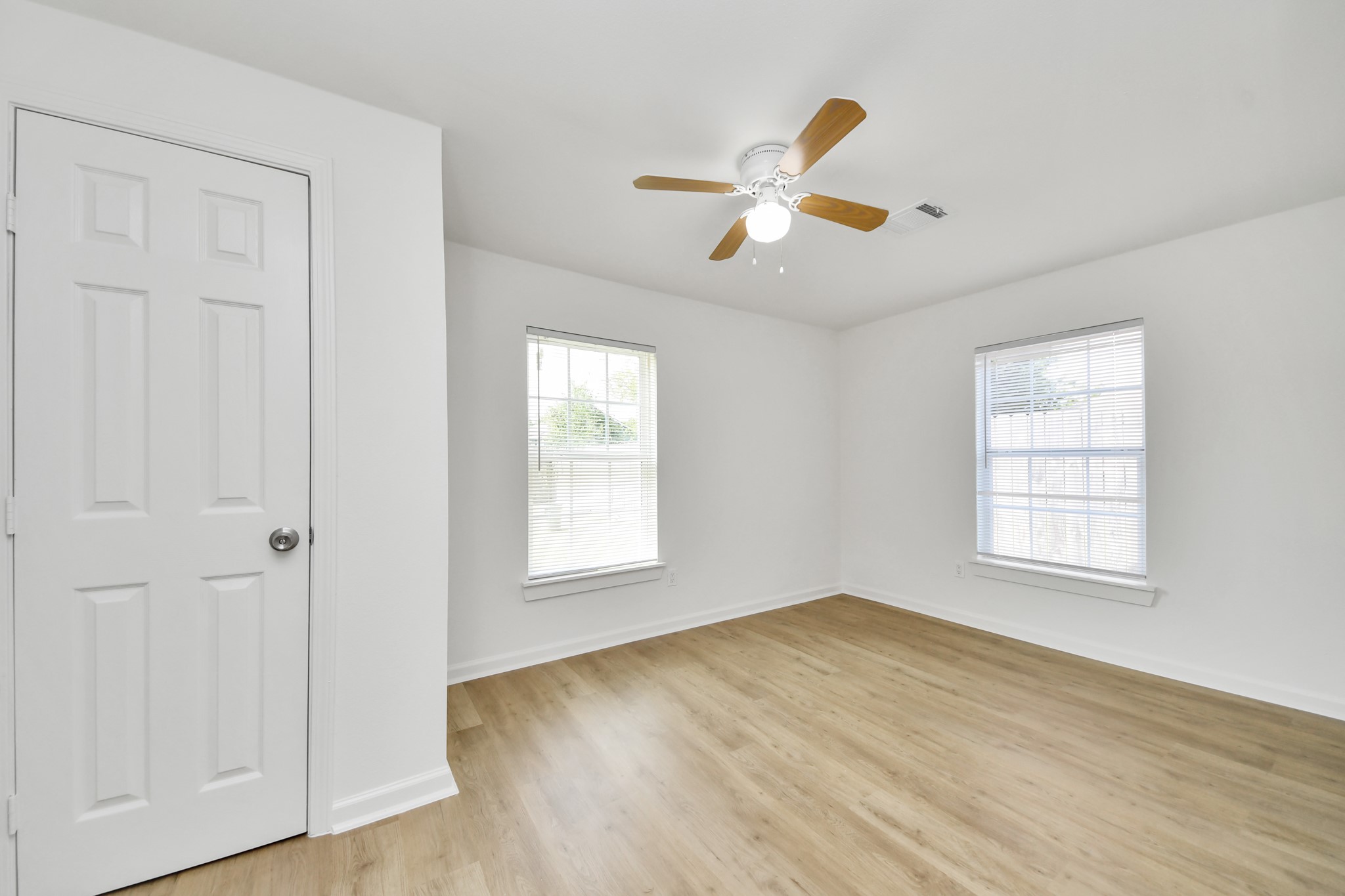 8116 Saint Louis Street Property Photo 34