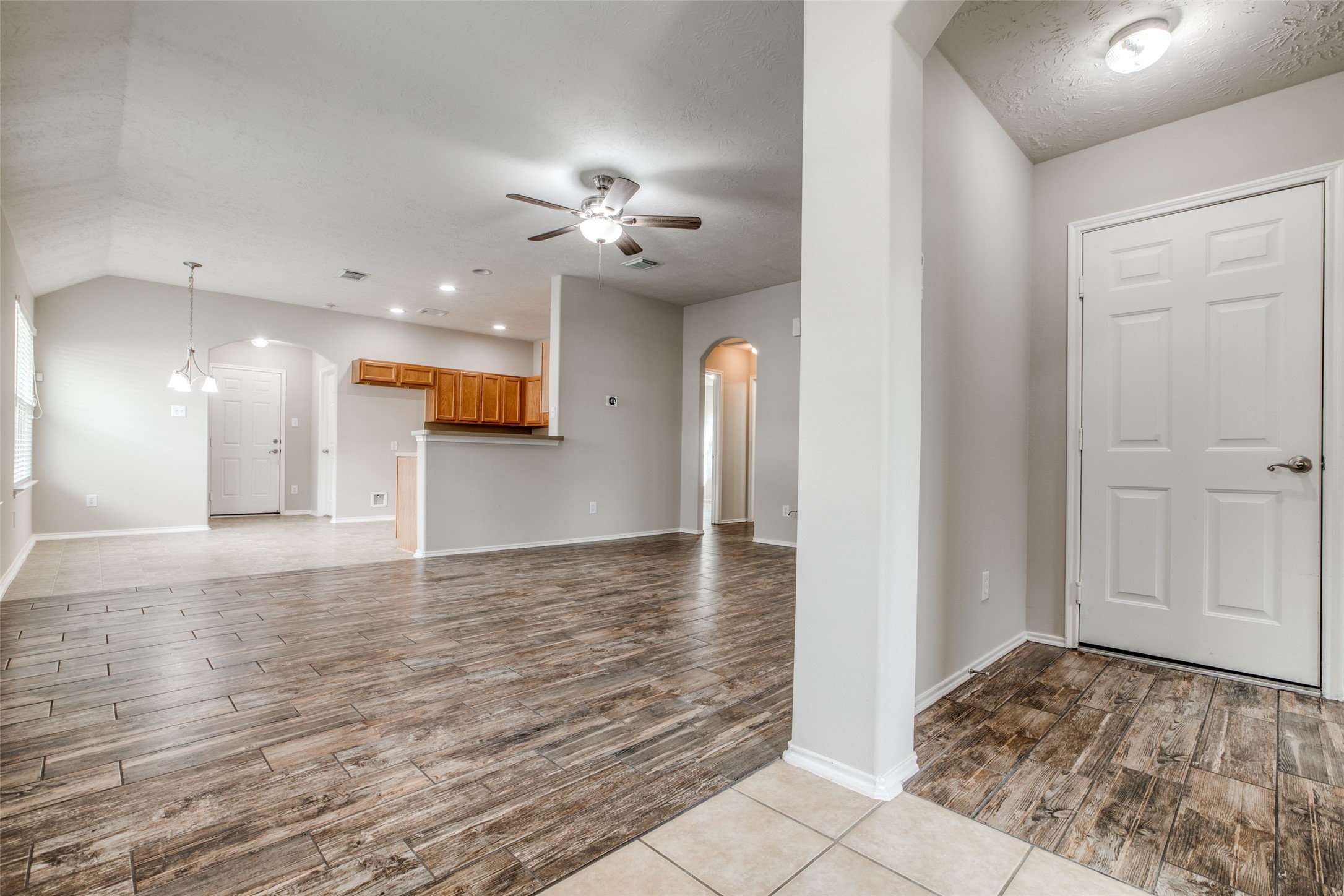 18424 Sunrise Pines Drive Property Photo 8