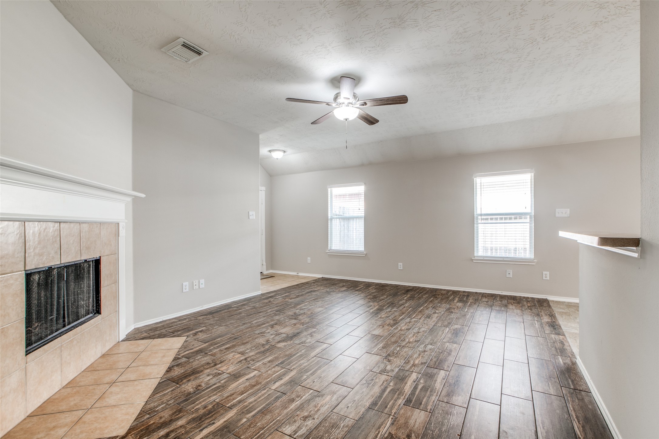 18424 Sunrise Pines Drive Property Photo 14