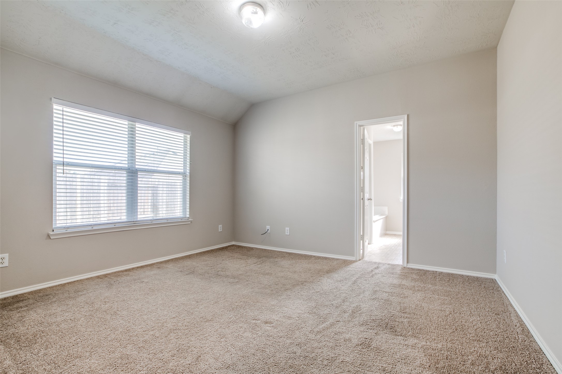 18424 Sunrise Pines Drive Property Photo 28